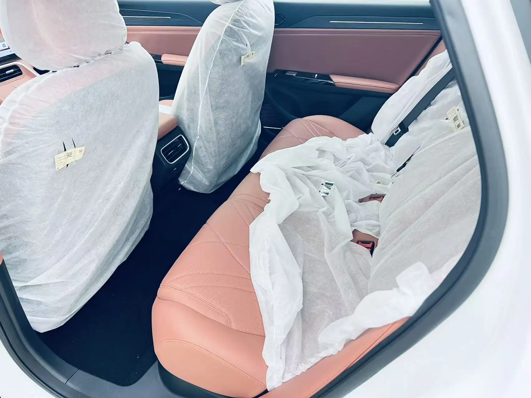 Geely Galaxy Galaxy L6, 2025 16