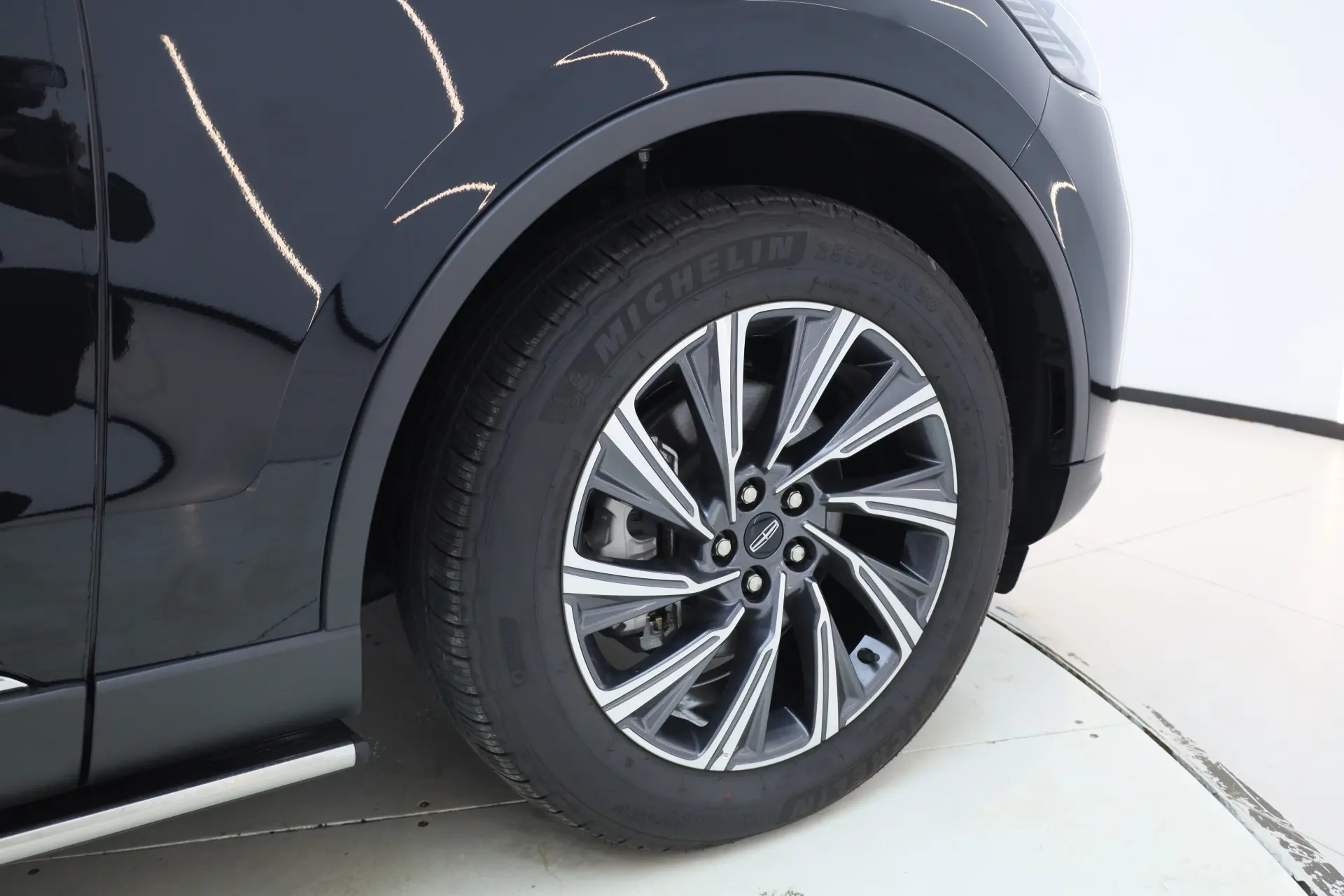Lincoln Aviator, 2025 11