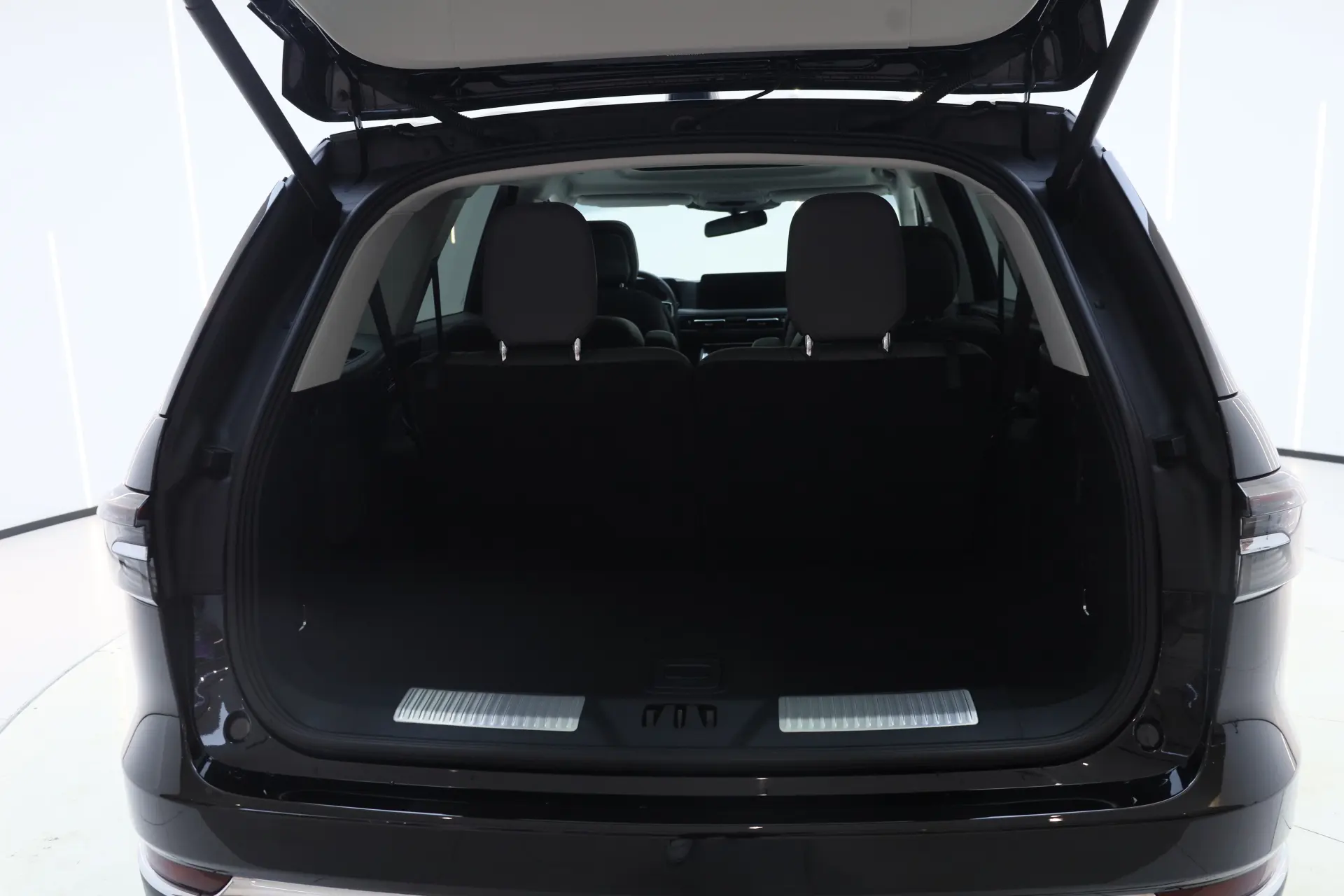 Lincoln Aviator, 2025 12