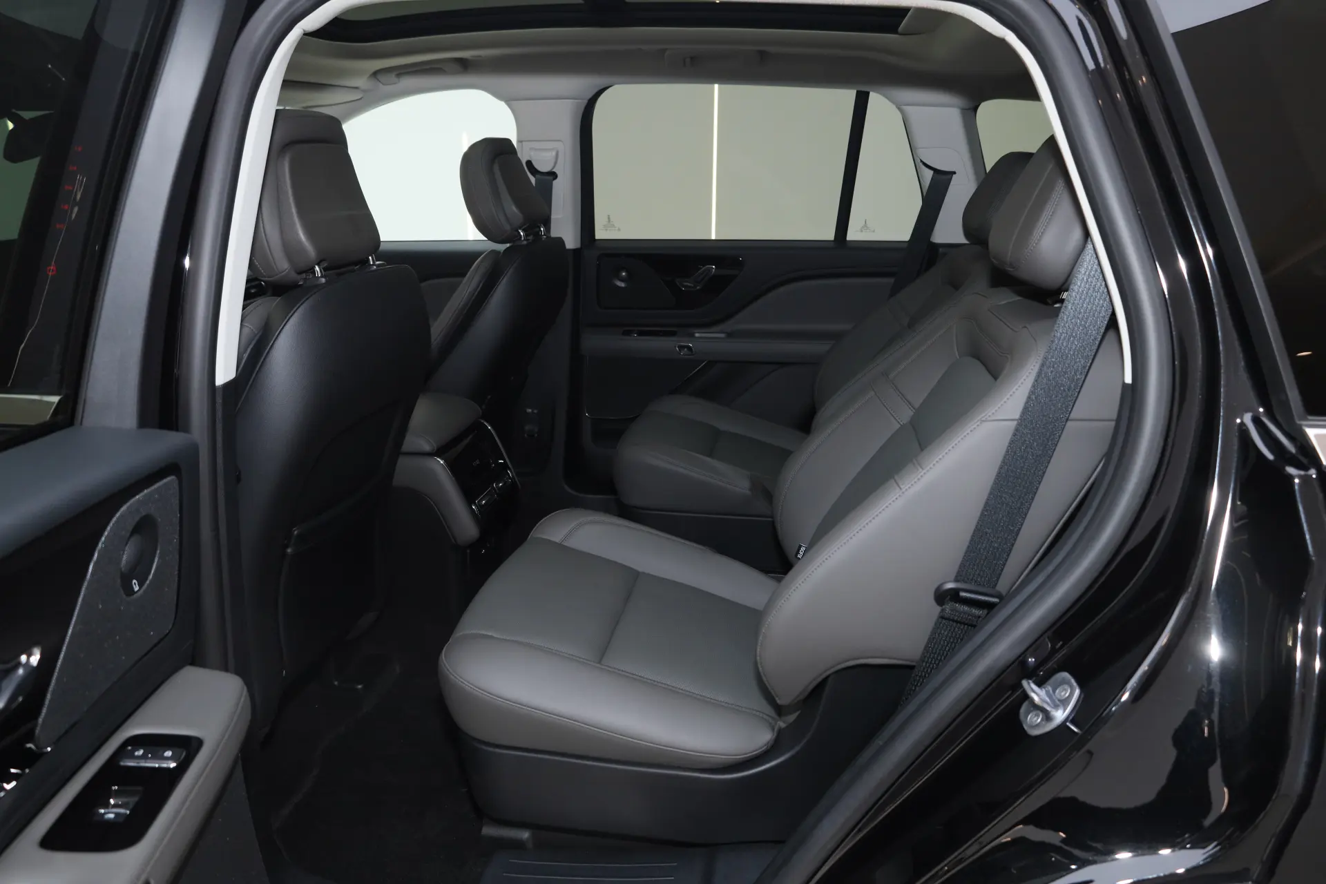 Lincoln Aviator, 2025 20
