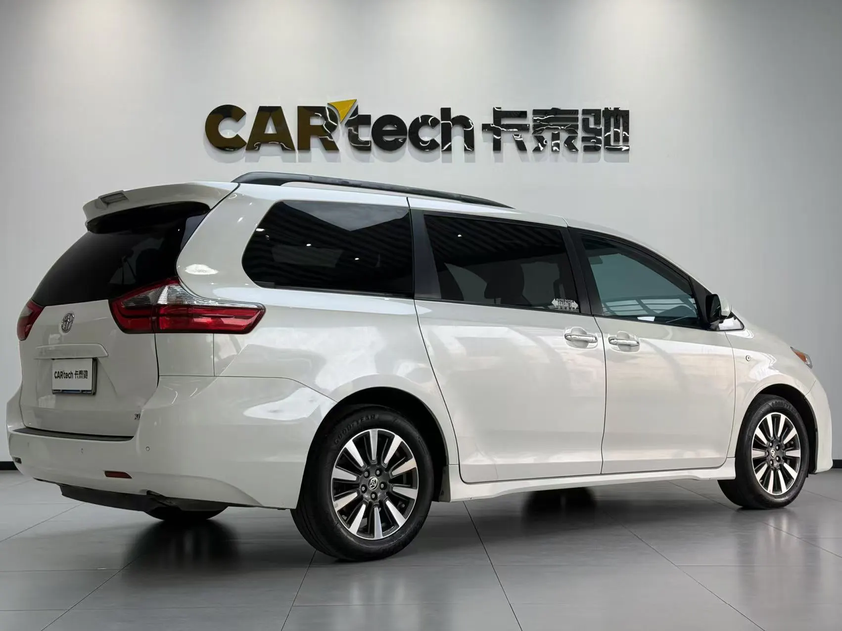Toyota Sienna, 2020 2