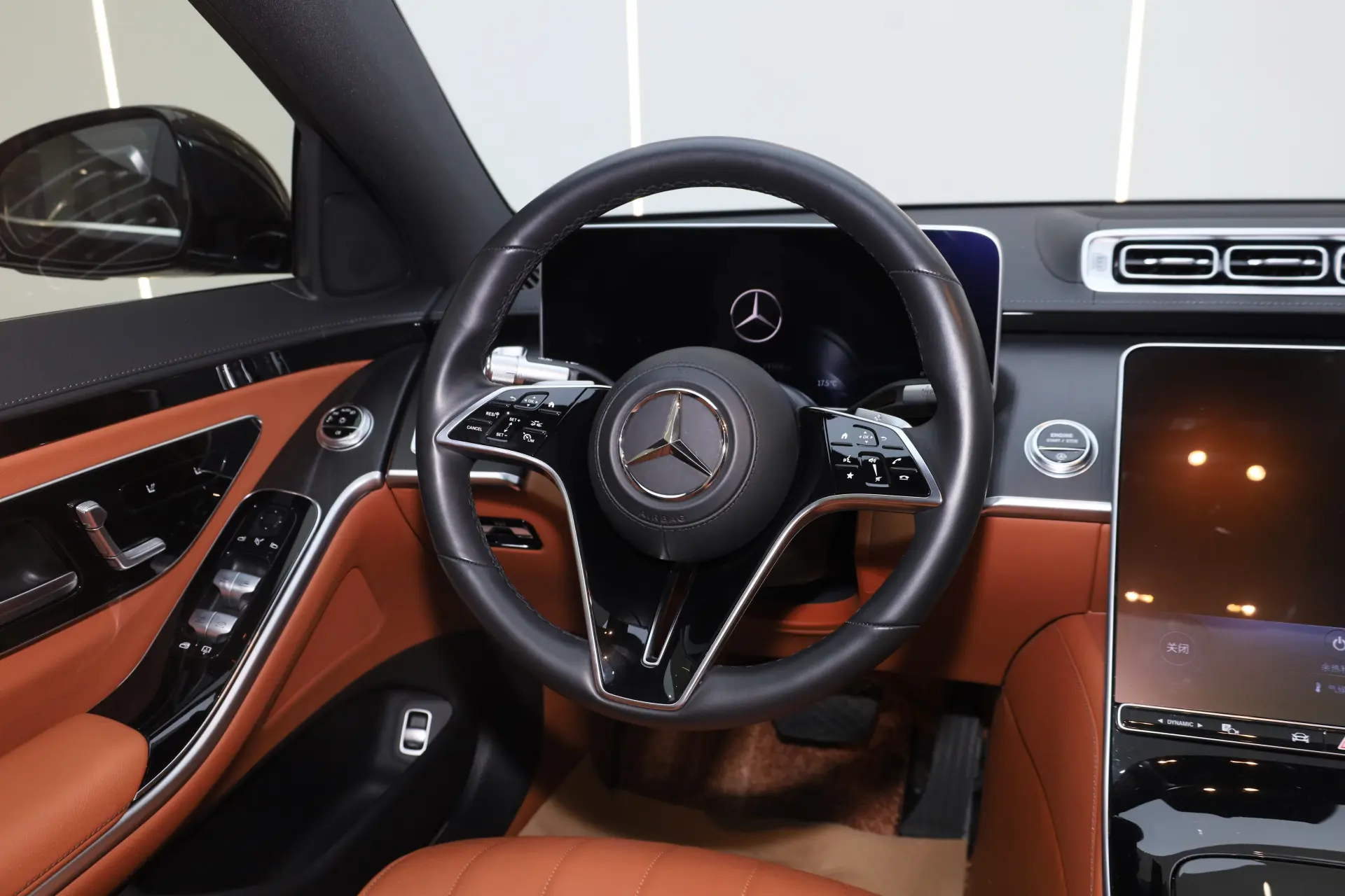 Mercedes-Benz S 400 L, 2024 14