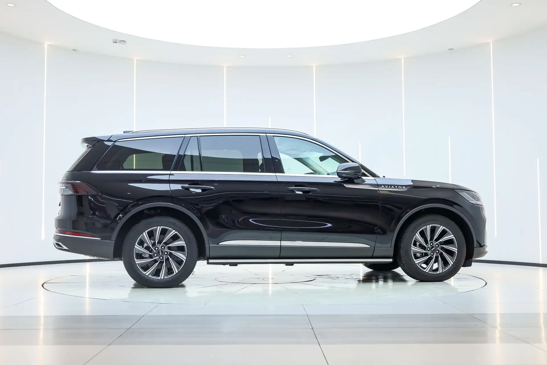 Lincoln Aviator, 2025 4