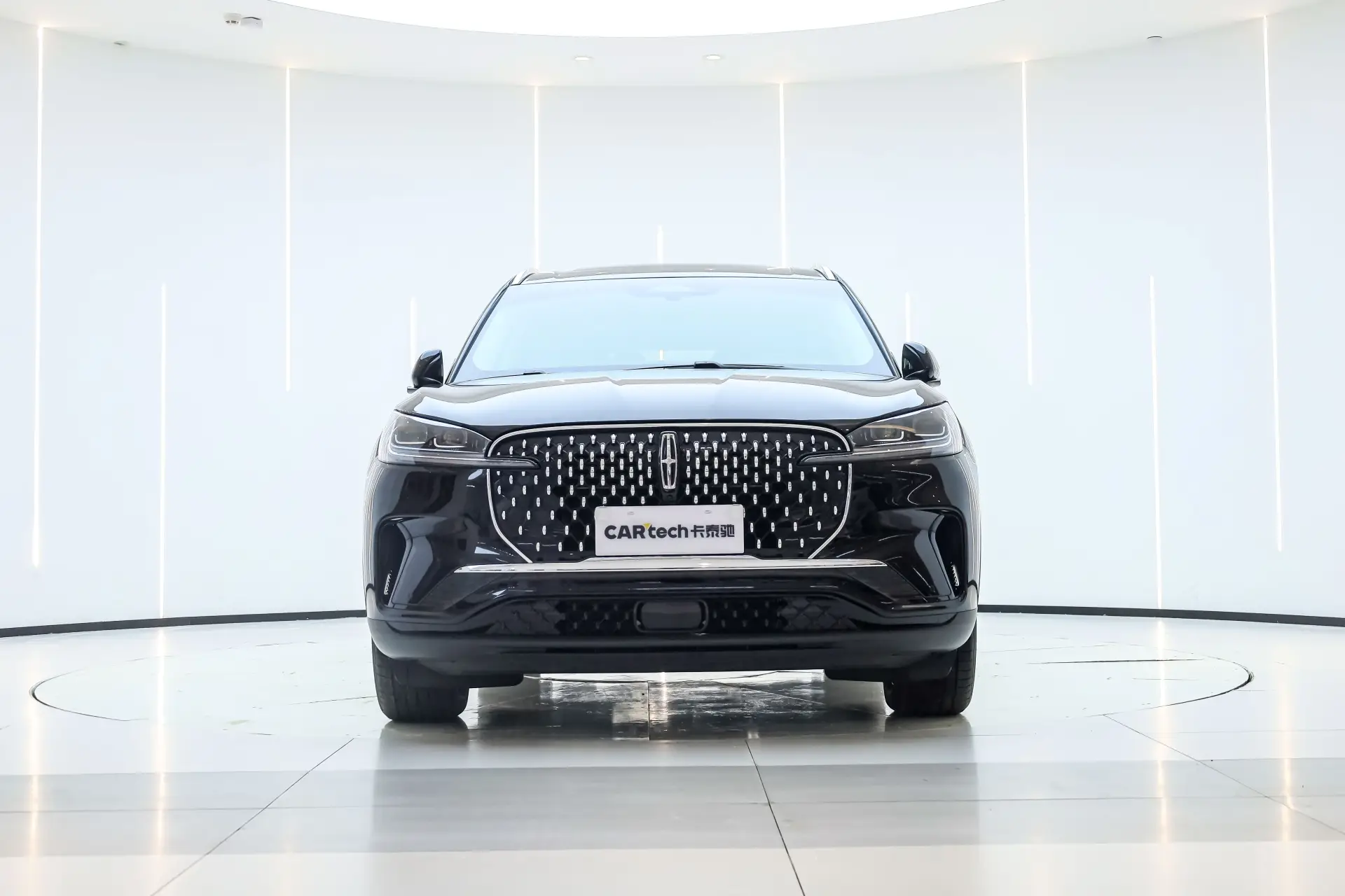 Lincoln Aviator, 2025 3