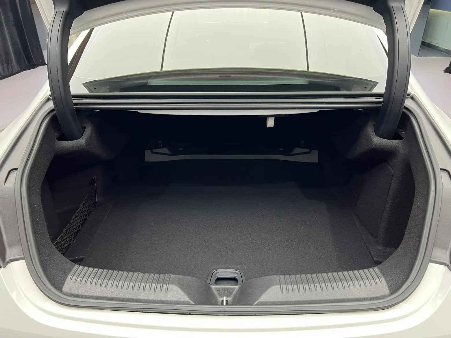 Mercedes-Benz CLS 300, 2021 13