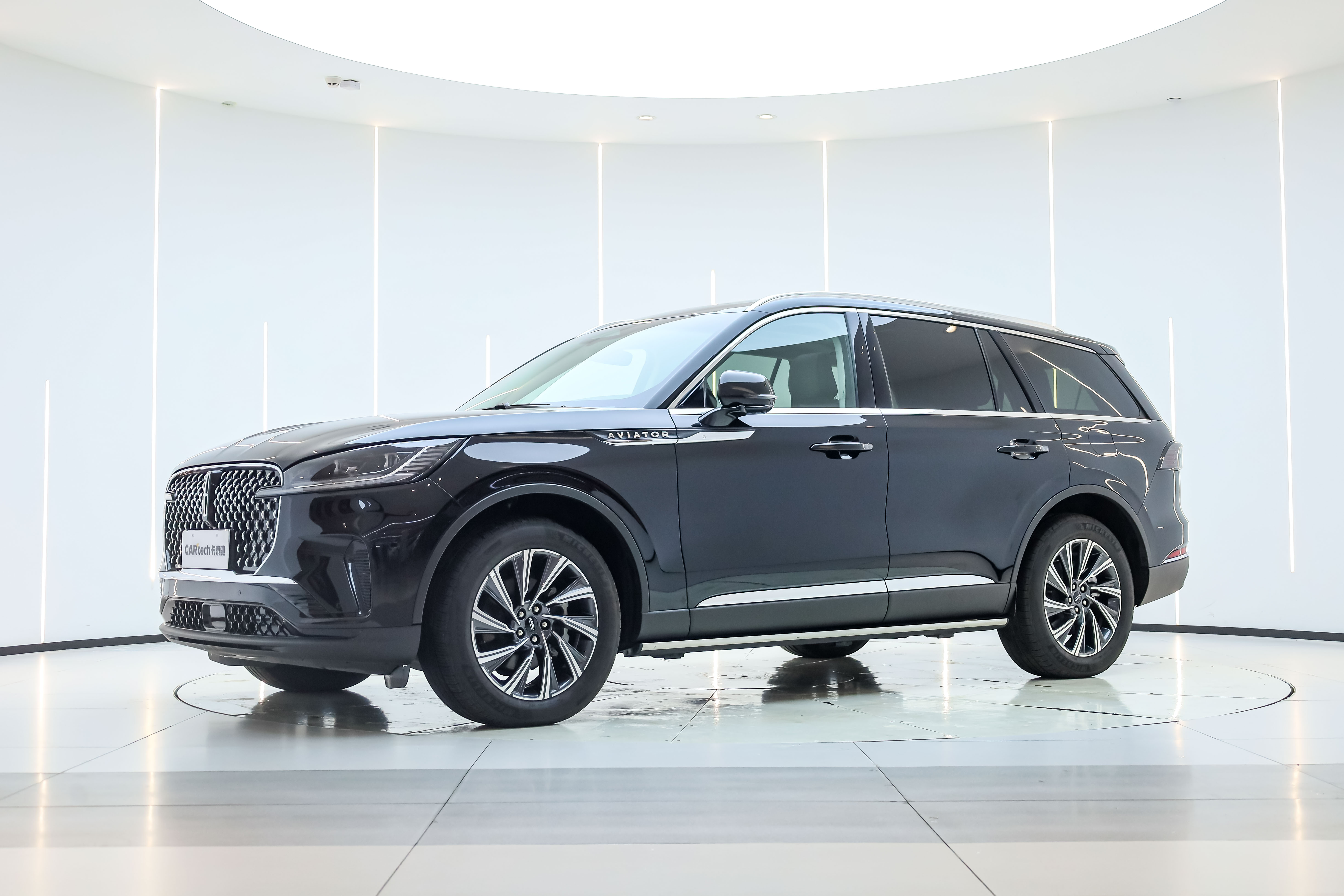 Lincoln Aviator, 2025