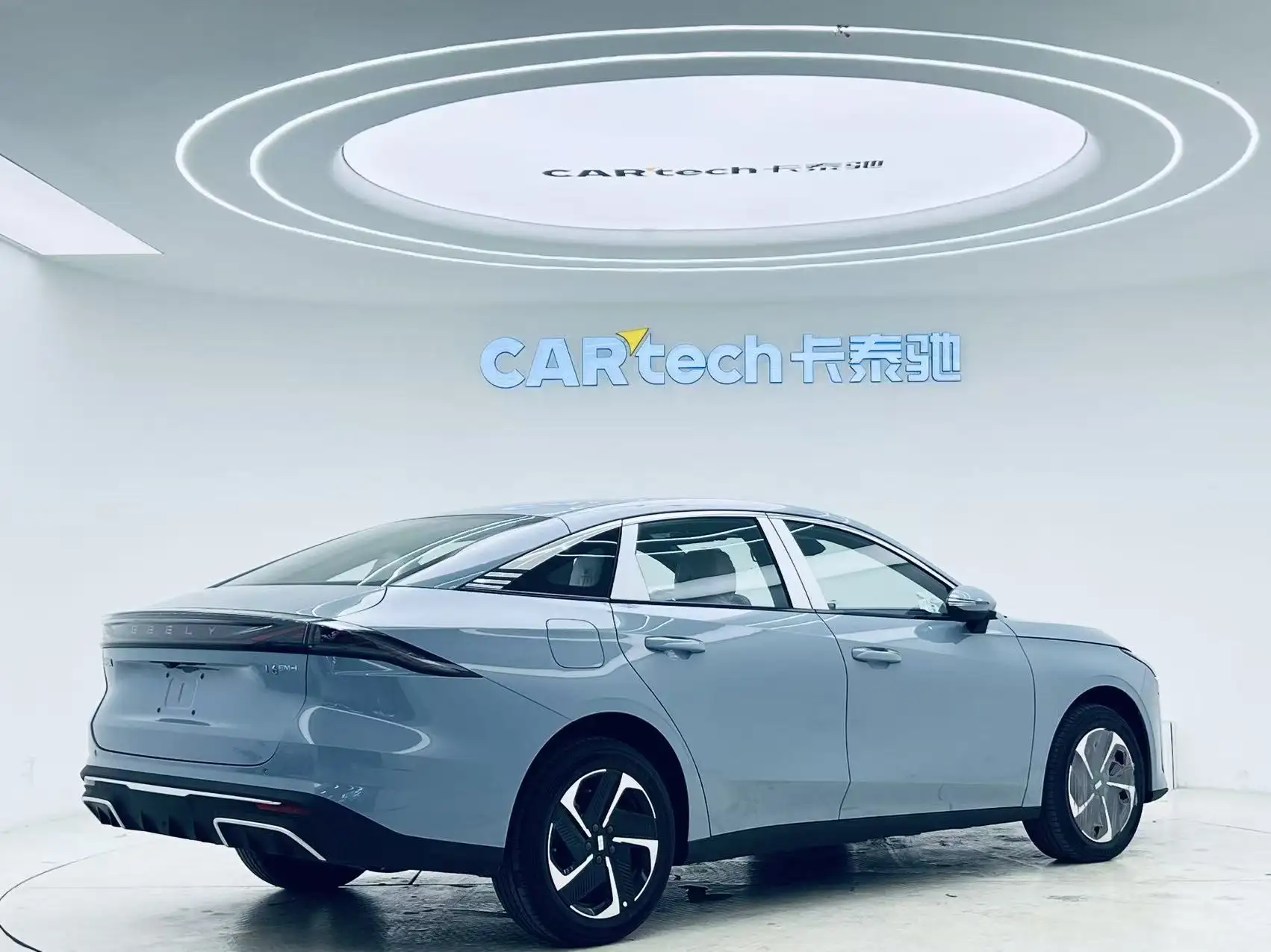 Geely Galaxy Galaxy L6, 2025 все фото