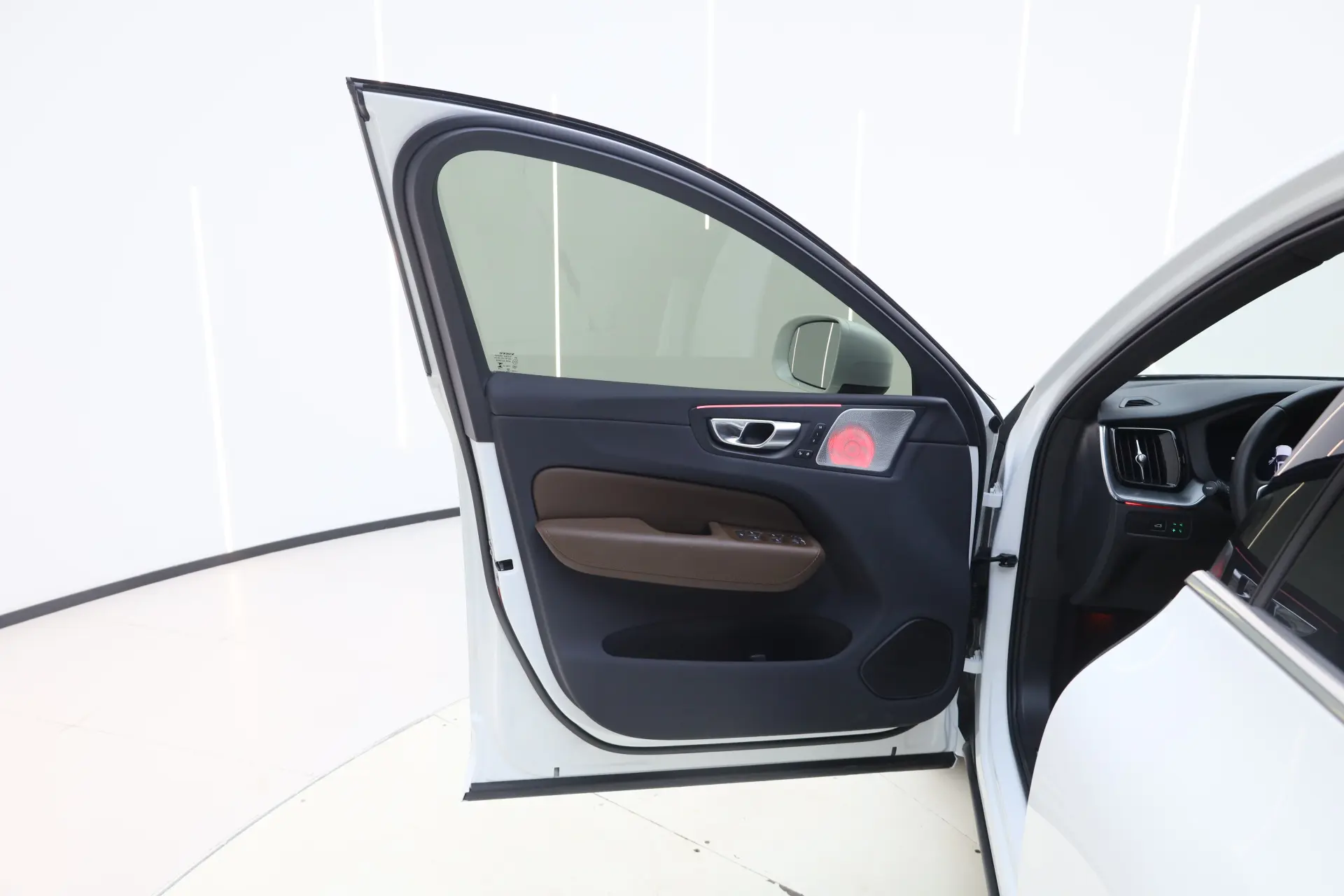 Volvo XC60, 2024 18