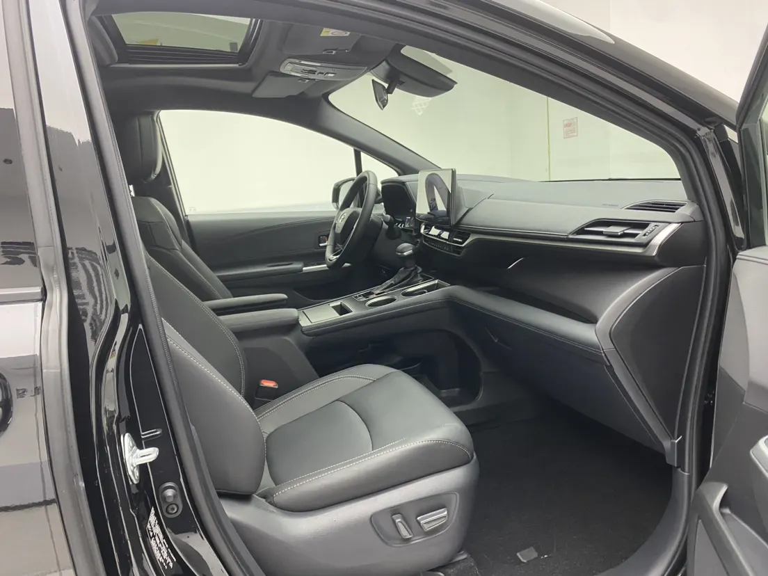 Toyota Sienna, 2025 18