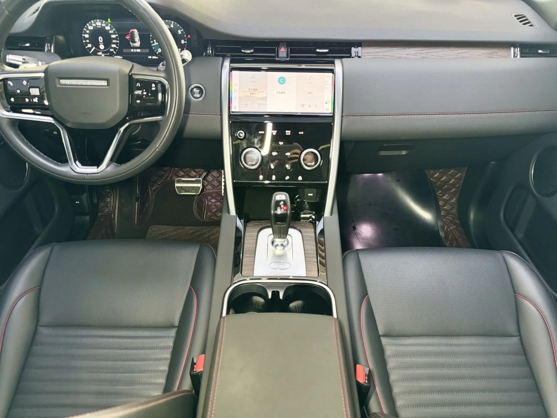 Land Rover Discovery Sport, 2021 13