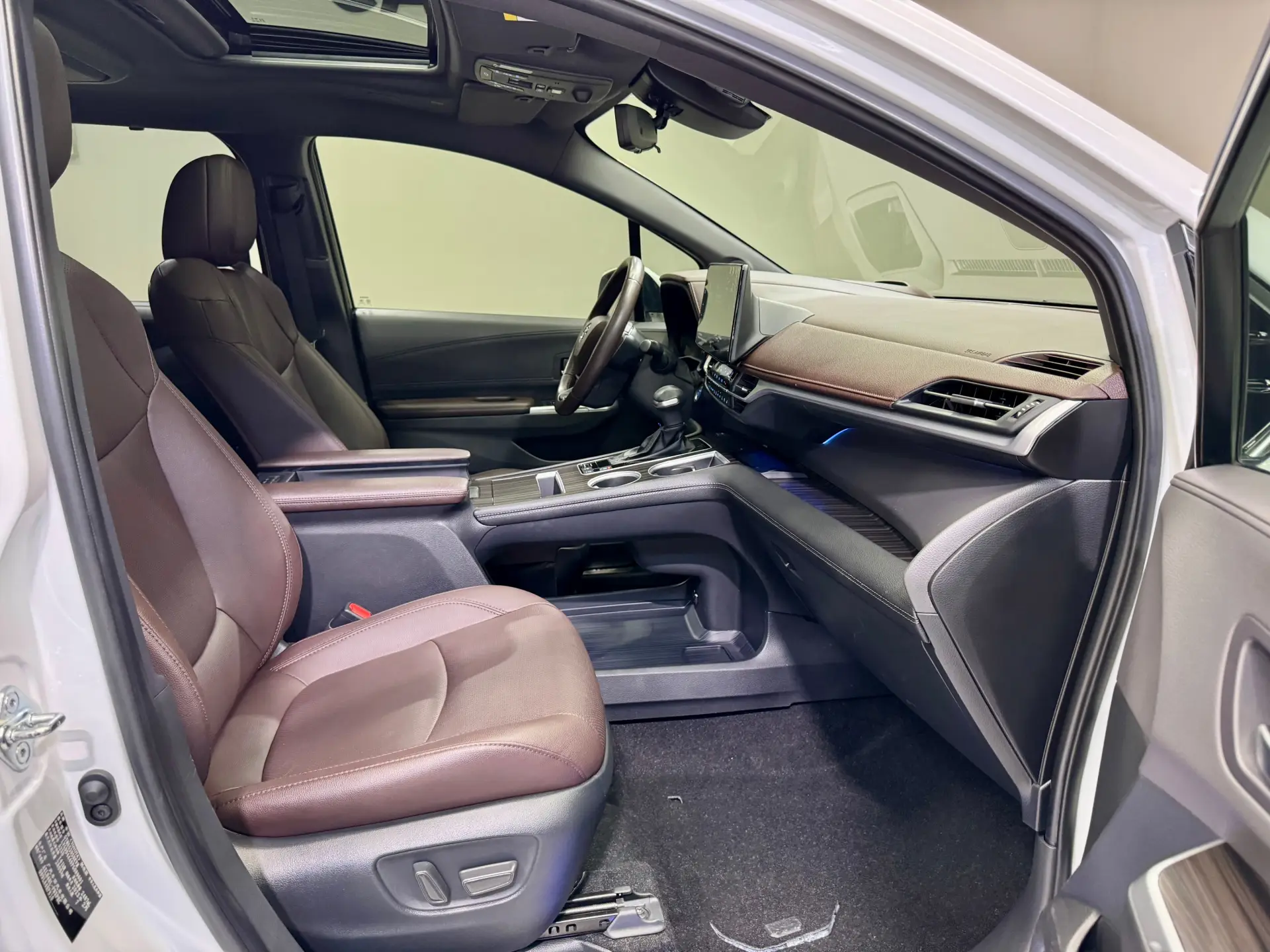 Toyota Sienna, 2023 15