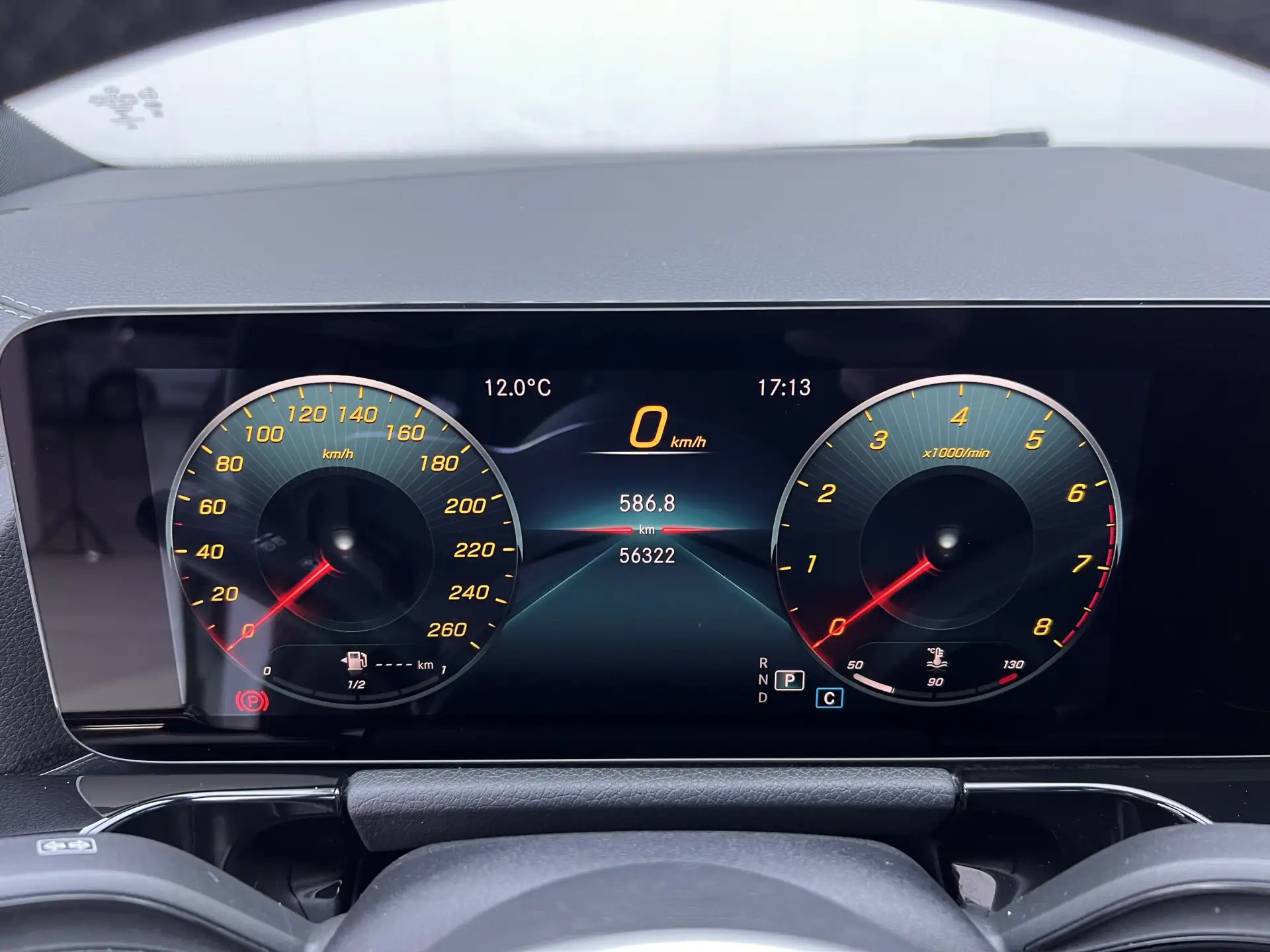 Mercedes-Benz GLA 200, 2020 22