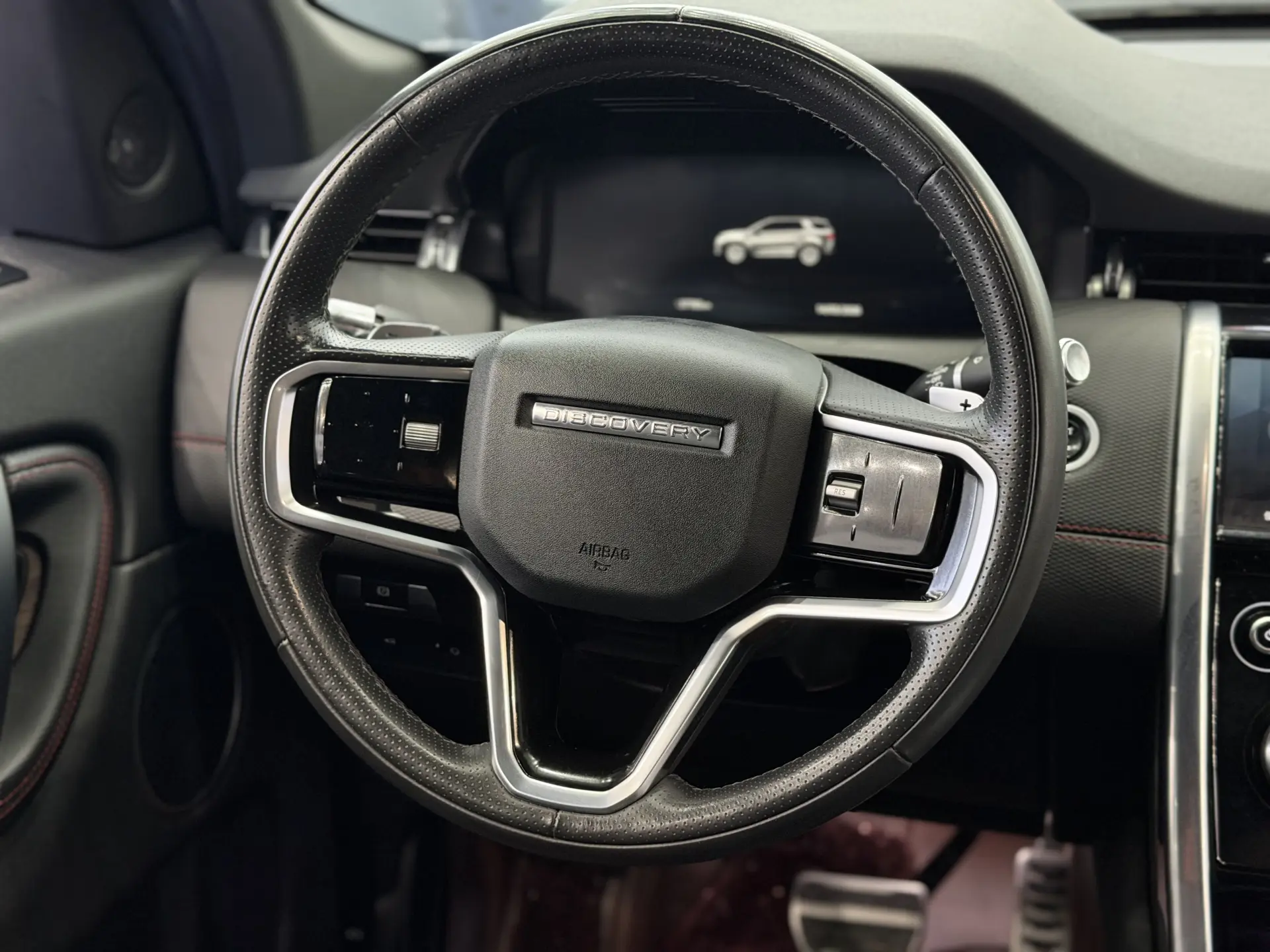 Land Rover Discovery Sport, 2023 26