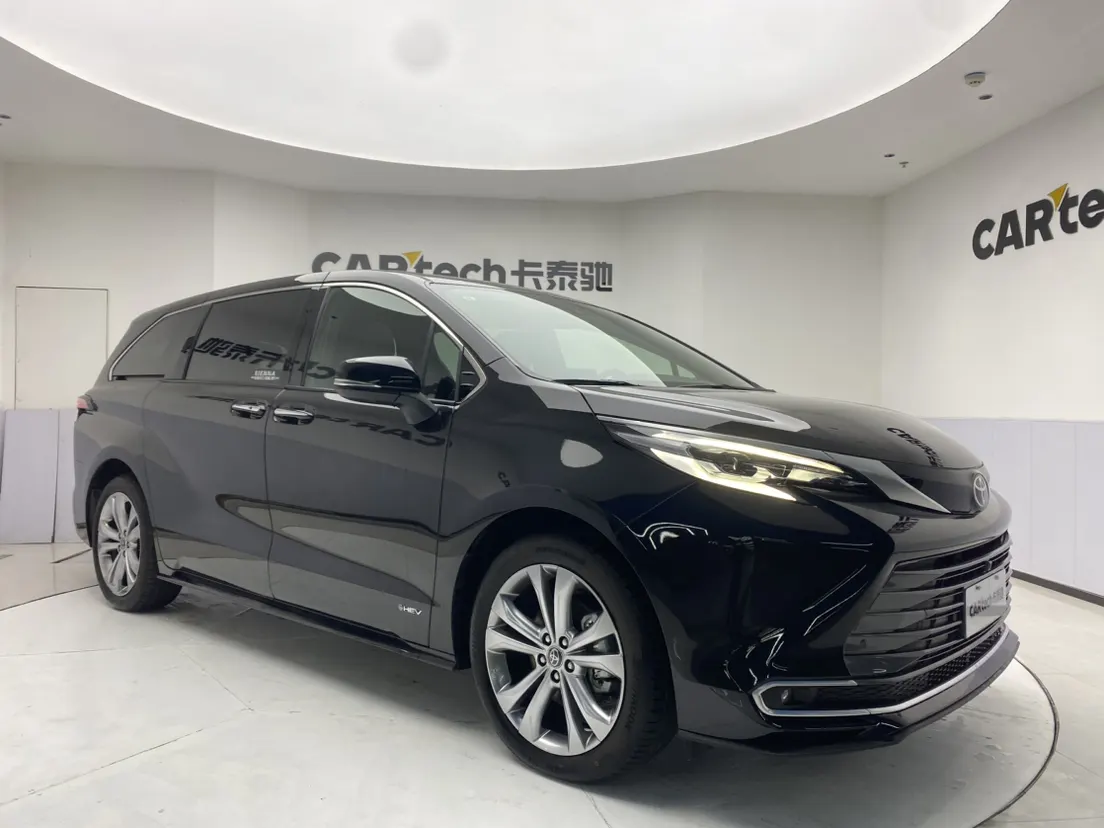Toyota Sienna, 2025 2