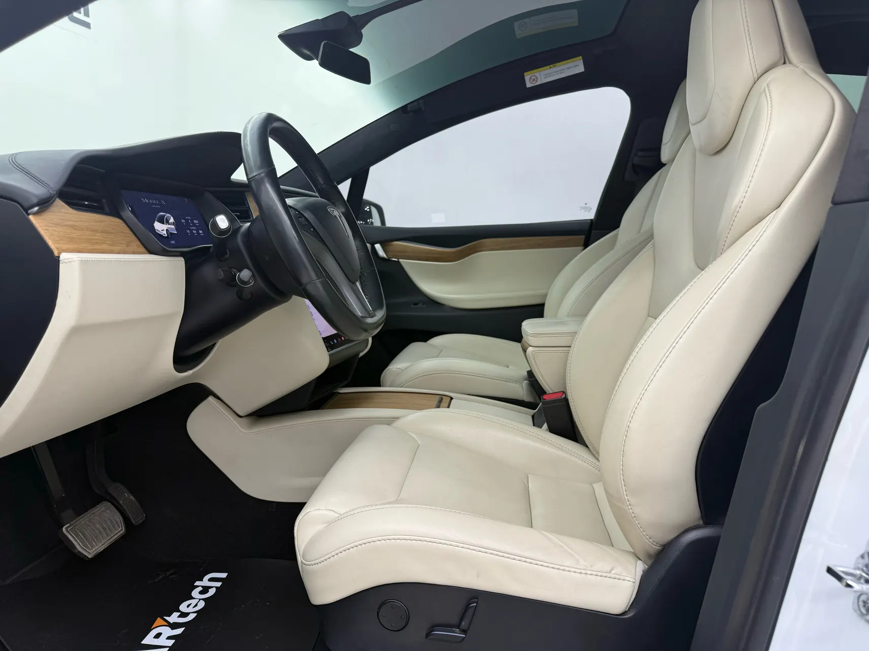 Tesla Model X, 2019 14