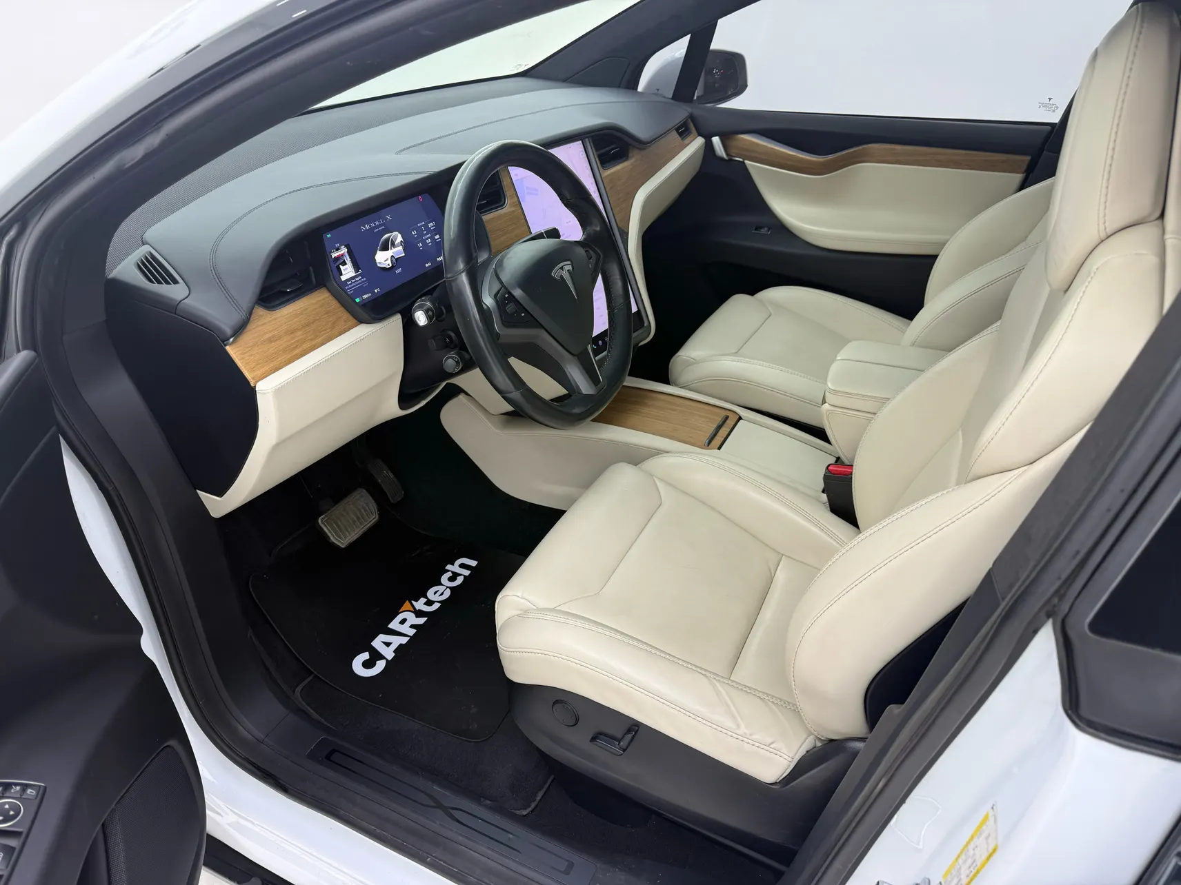Tesla Model X, 2019 19