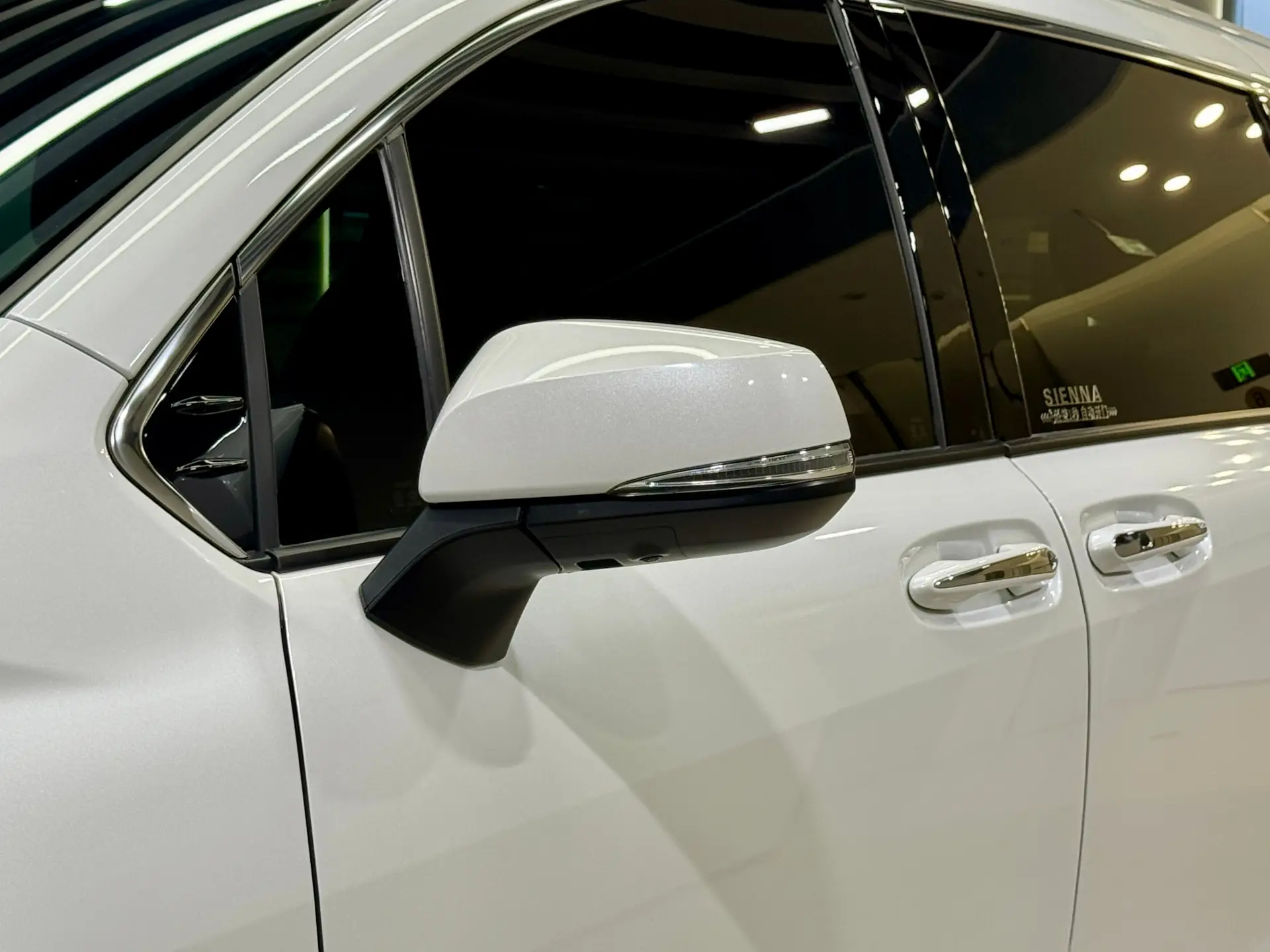 Toyota Sienna, 2023 9