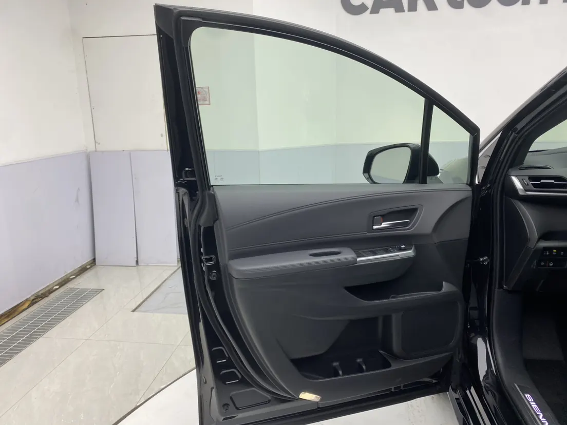 Toyota Sienna, 2025 16