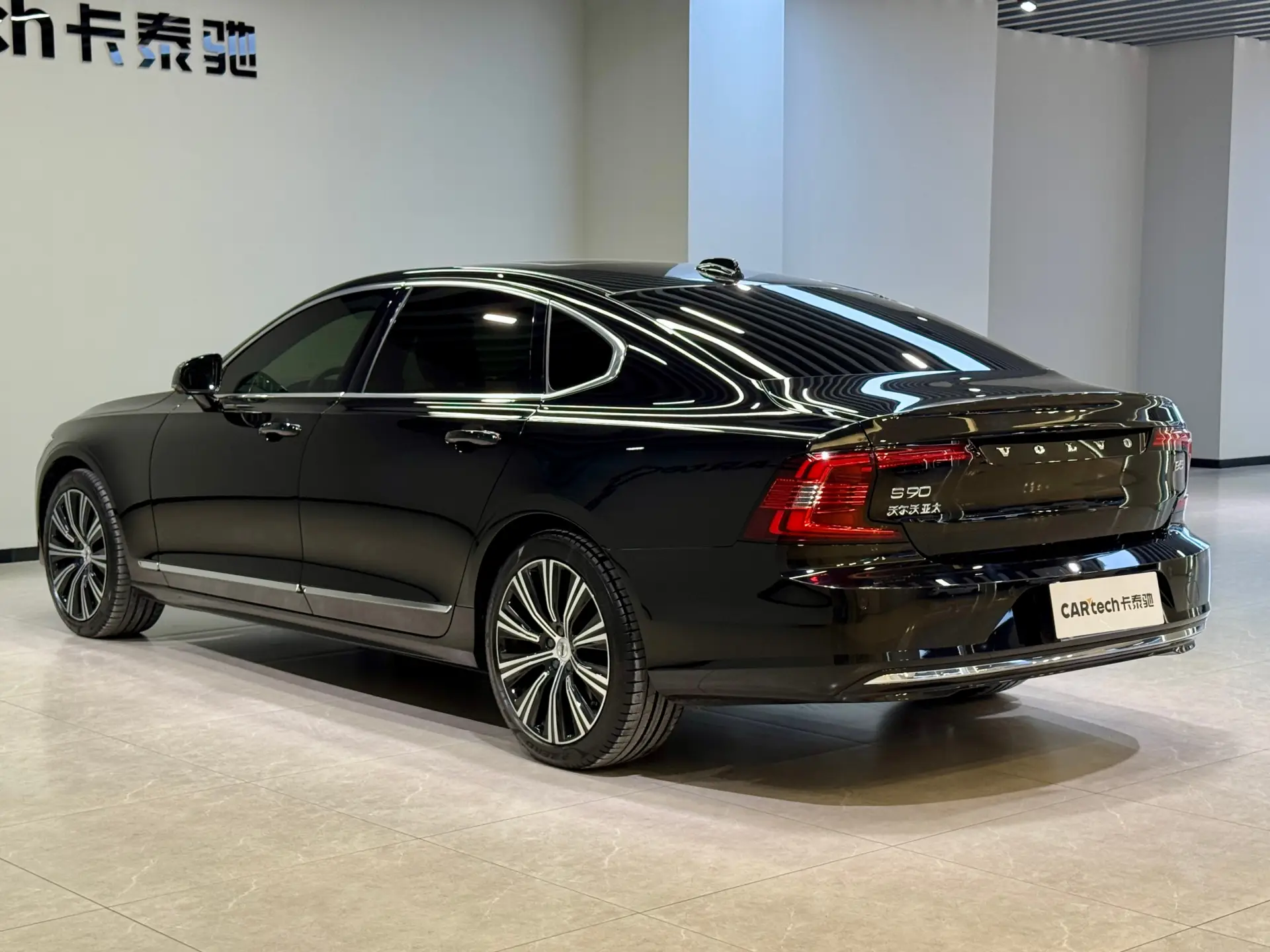 Volvo S90, 2025 4