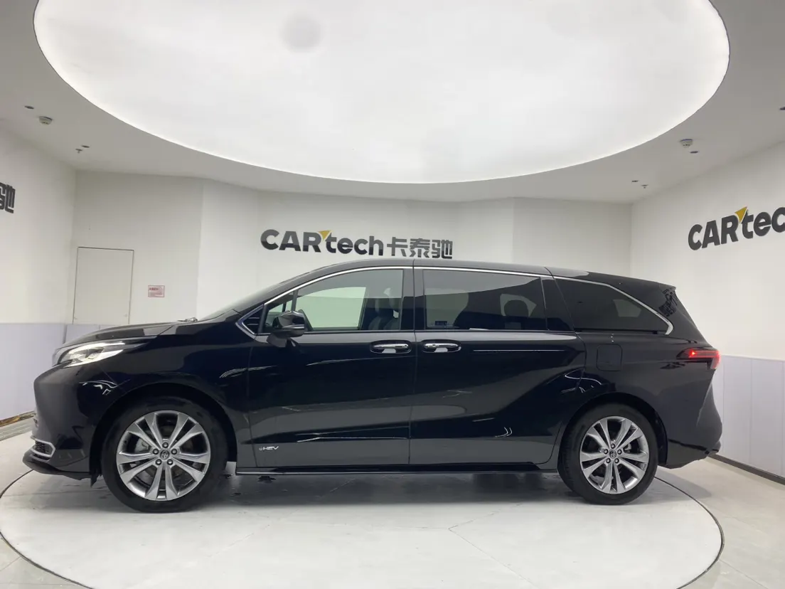Toyota Sienna, 2025 8