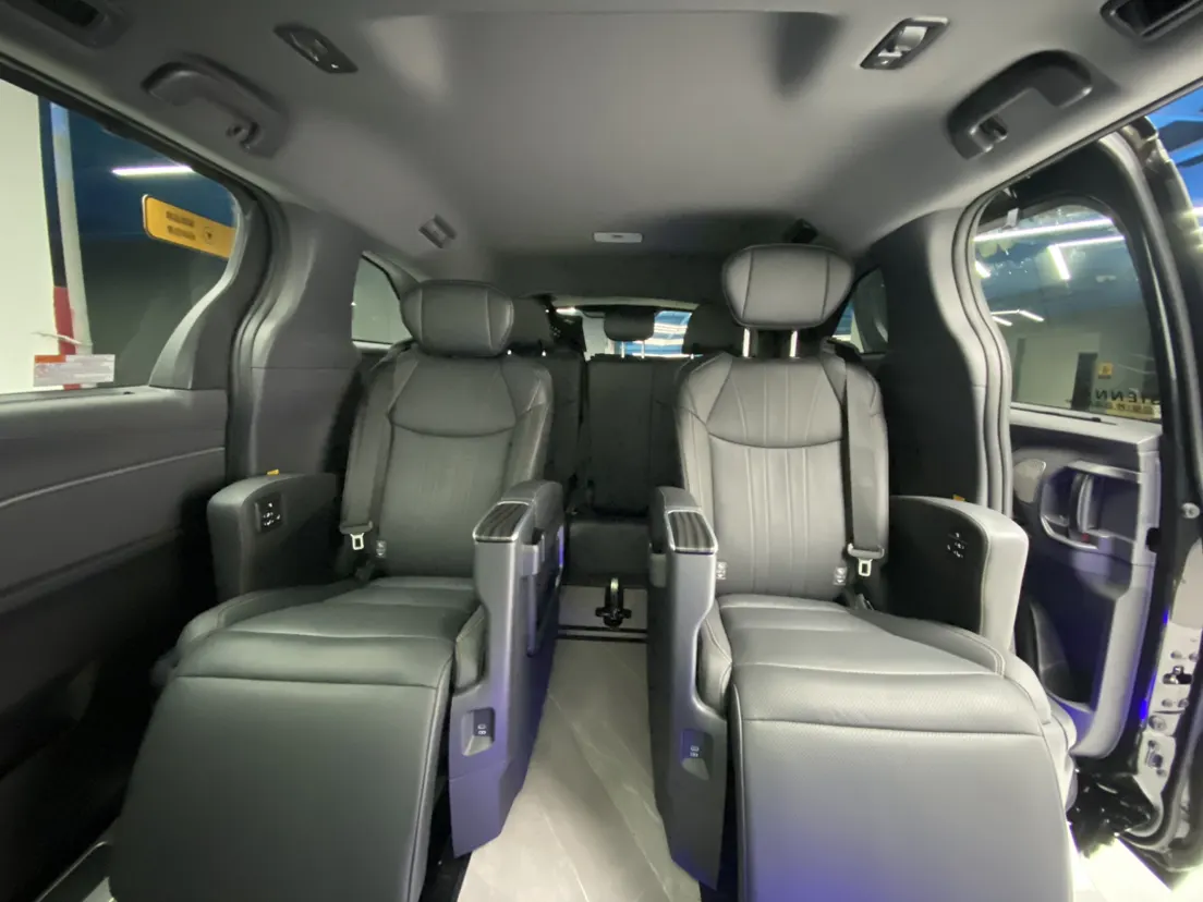 Toyota Sienna, 2025 19