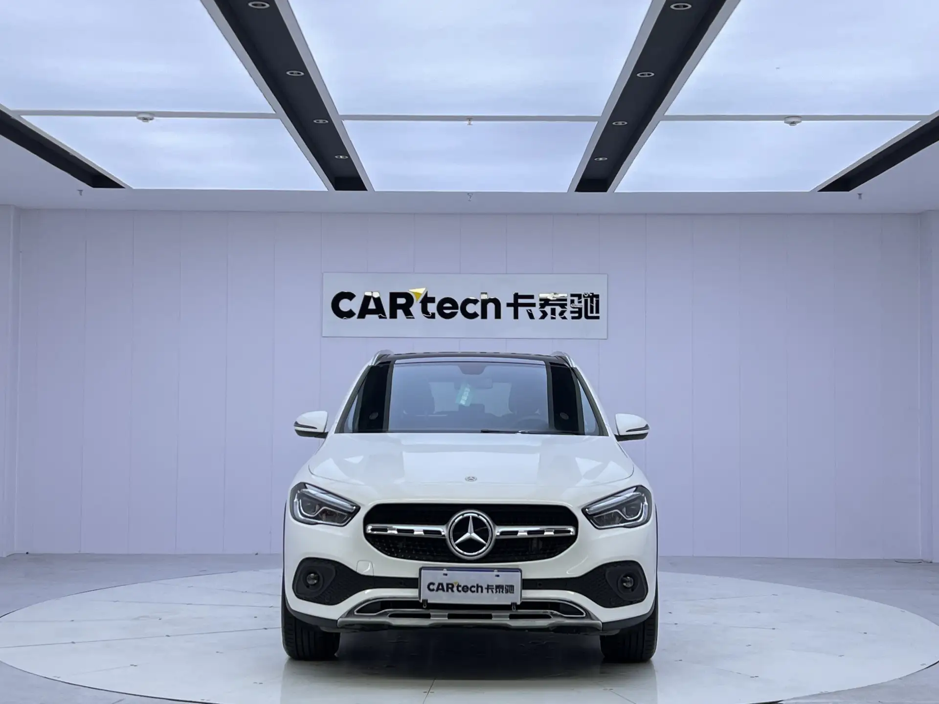 Mercedes-Benz GLA 200, 2020 3