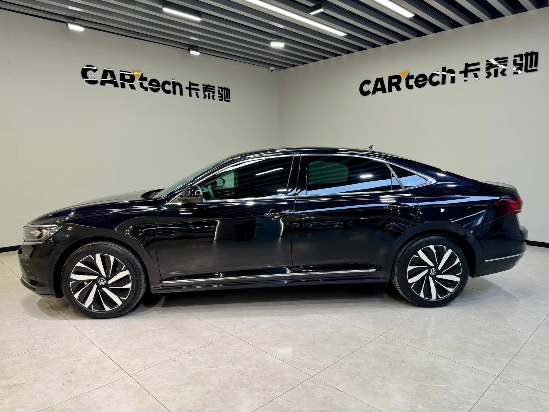 Volkswagen Passat, 2025 7