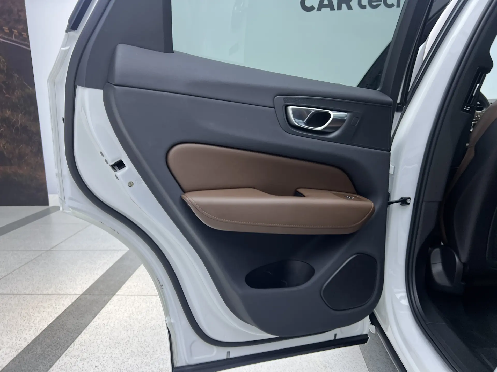 Volvo XC60, 2022 16