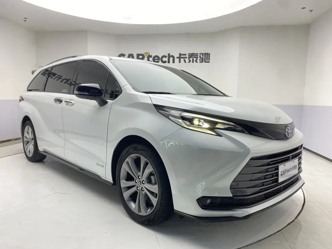 Toyota Sienna, 2024 2