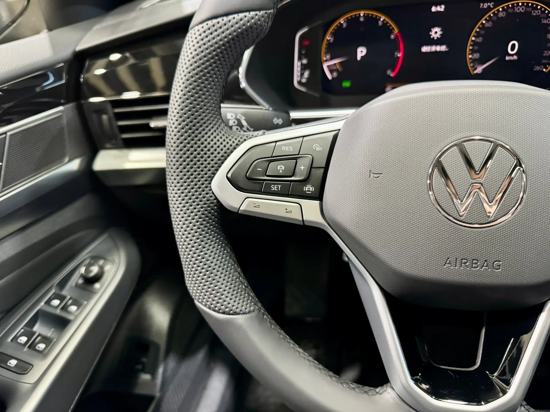 Volkswagen Passat, 2025 19