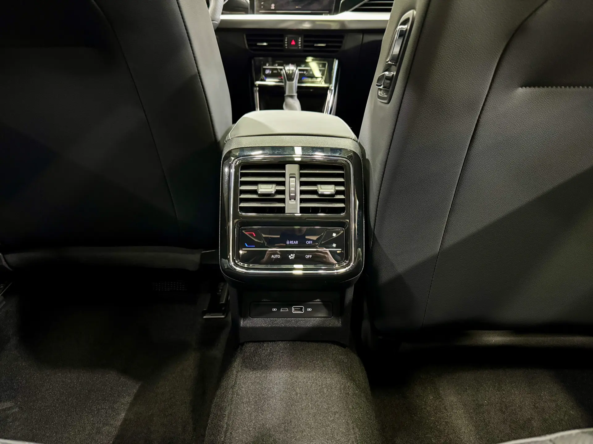 Volkswagen Passat, 2025 26