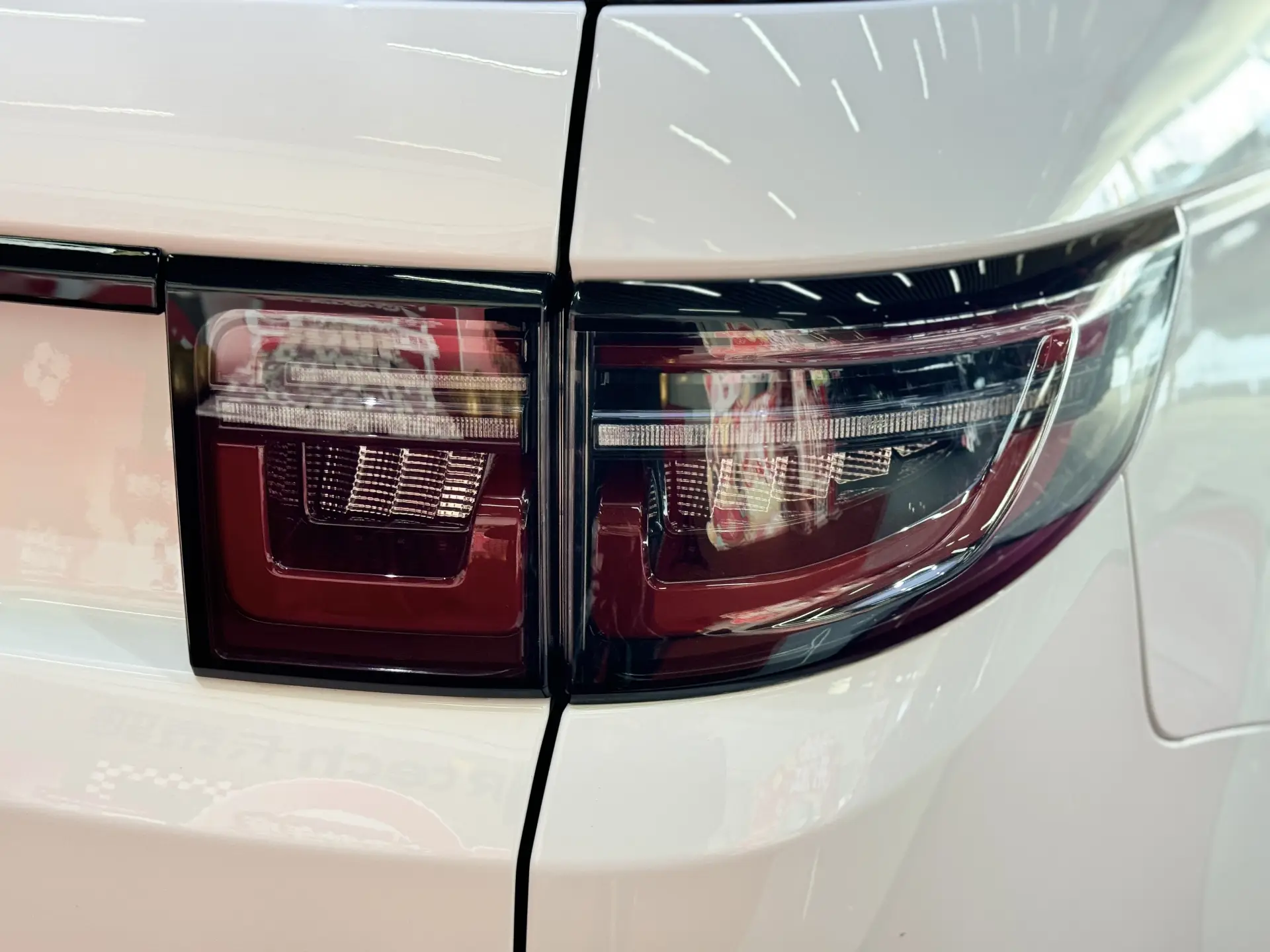 Land Rover Discovery Sport, 2021 10