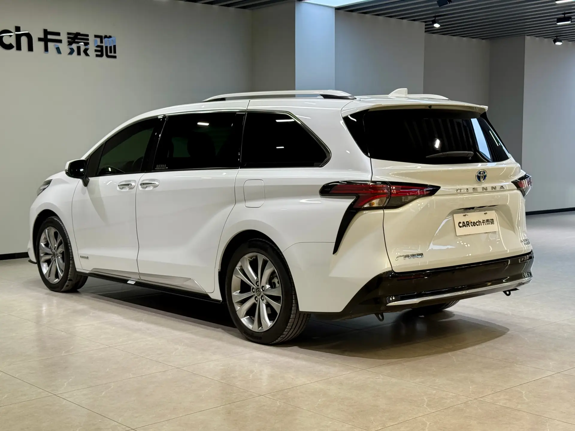 Toyota Sienna, 2023 4