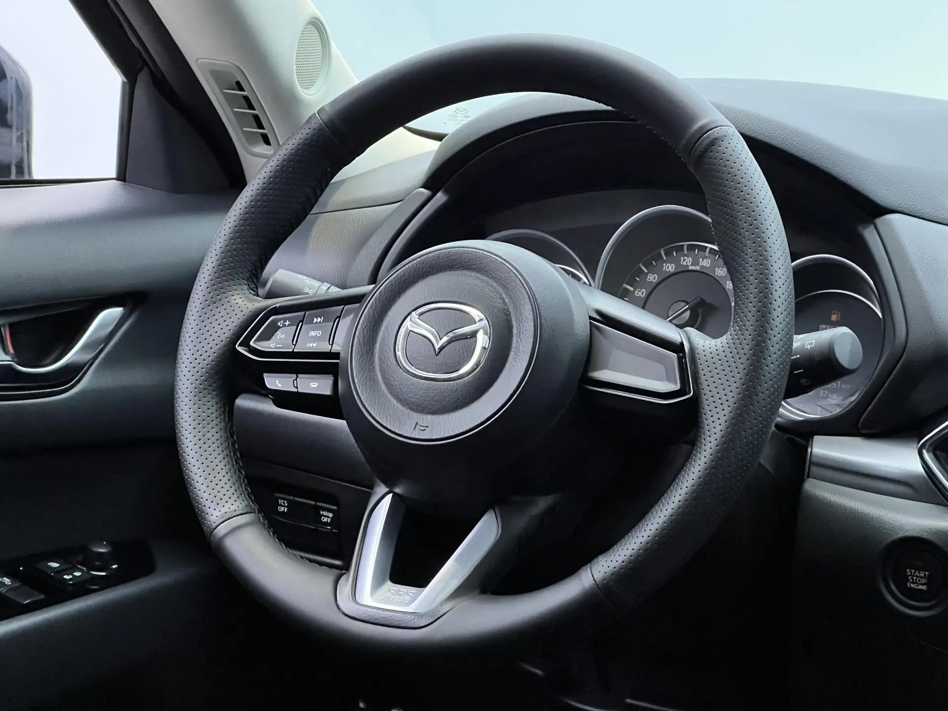 Mazda CX-5, 2022 25