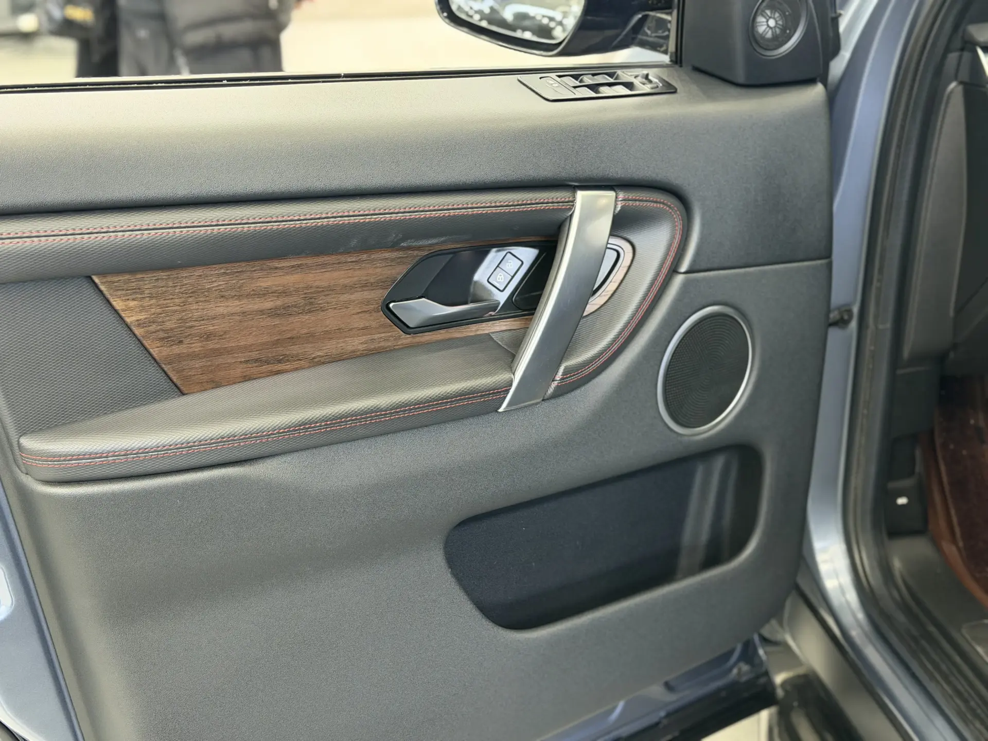 Land Rover Discovery Sport, 2023 18