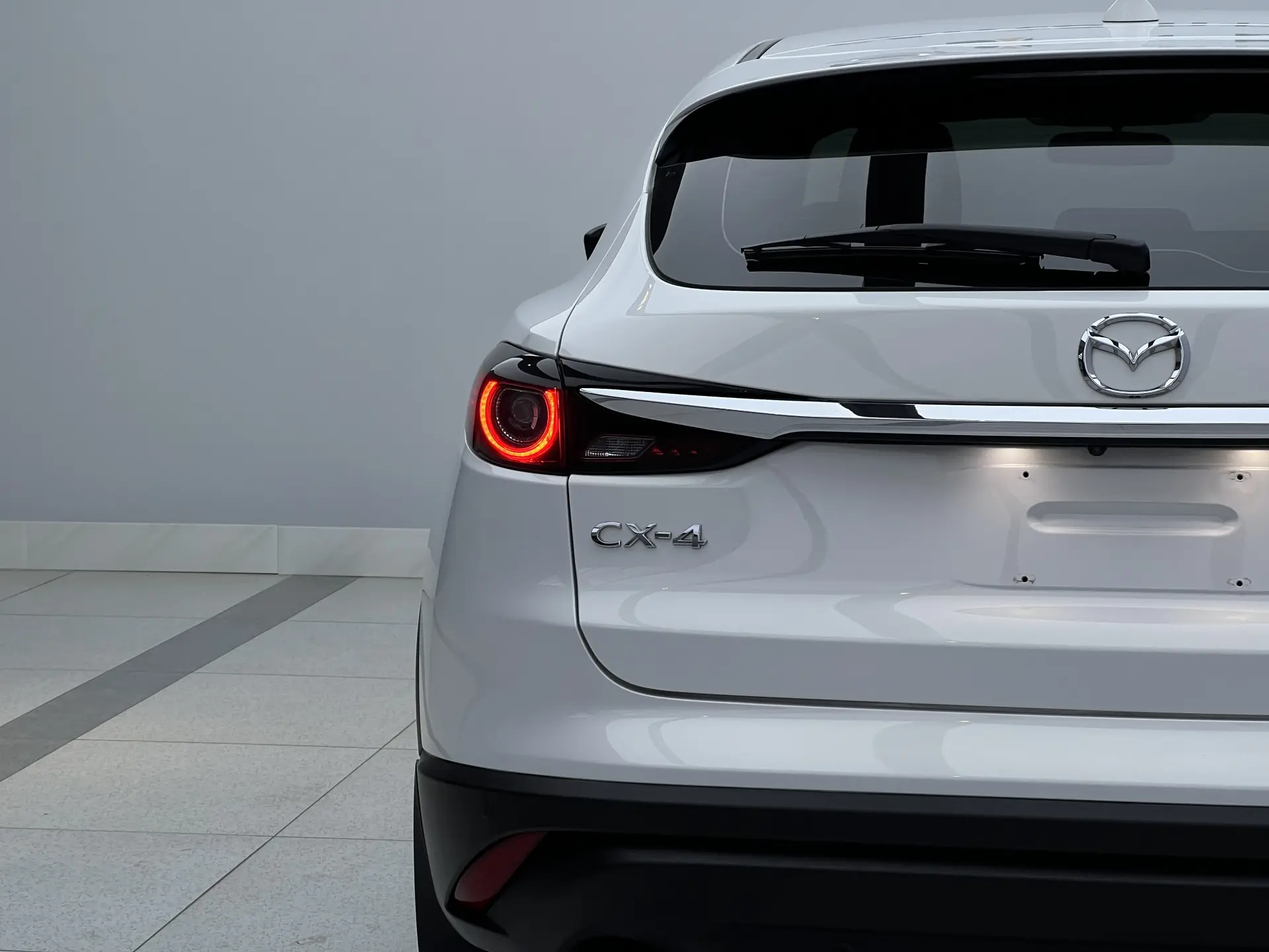 Mazda CX-4, 2023 6
