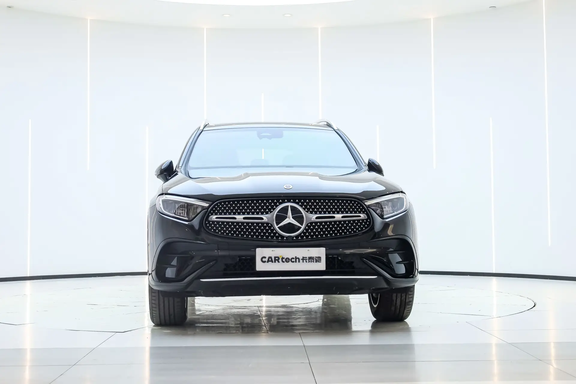 Mercedes-Benz GLC 260 L, 2026 3