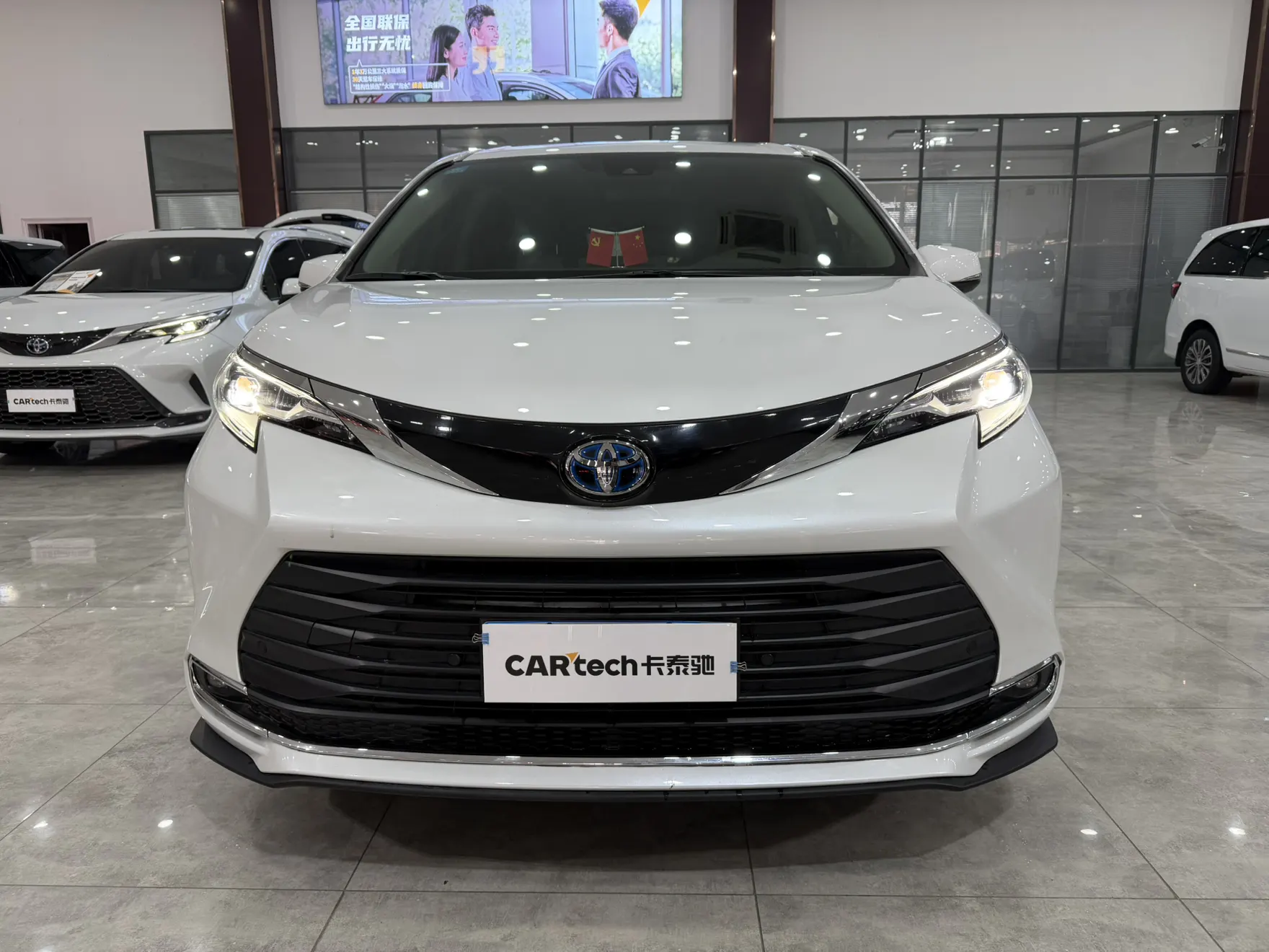 Toyota Sienna, 2022 3