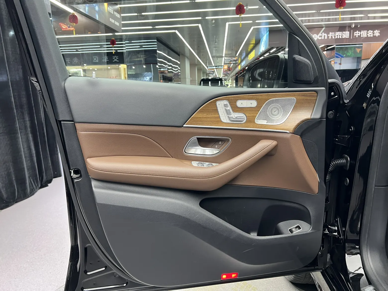 Mercedes-Benz GLE 450 4MATIC, 2024 13