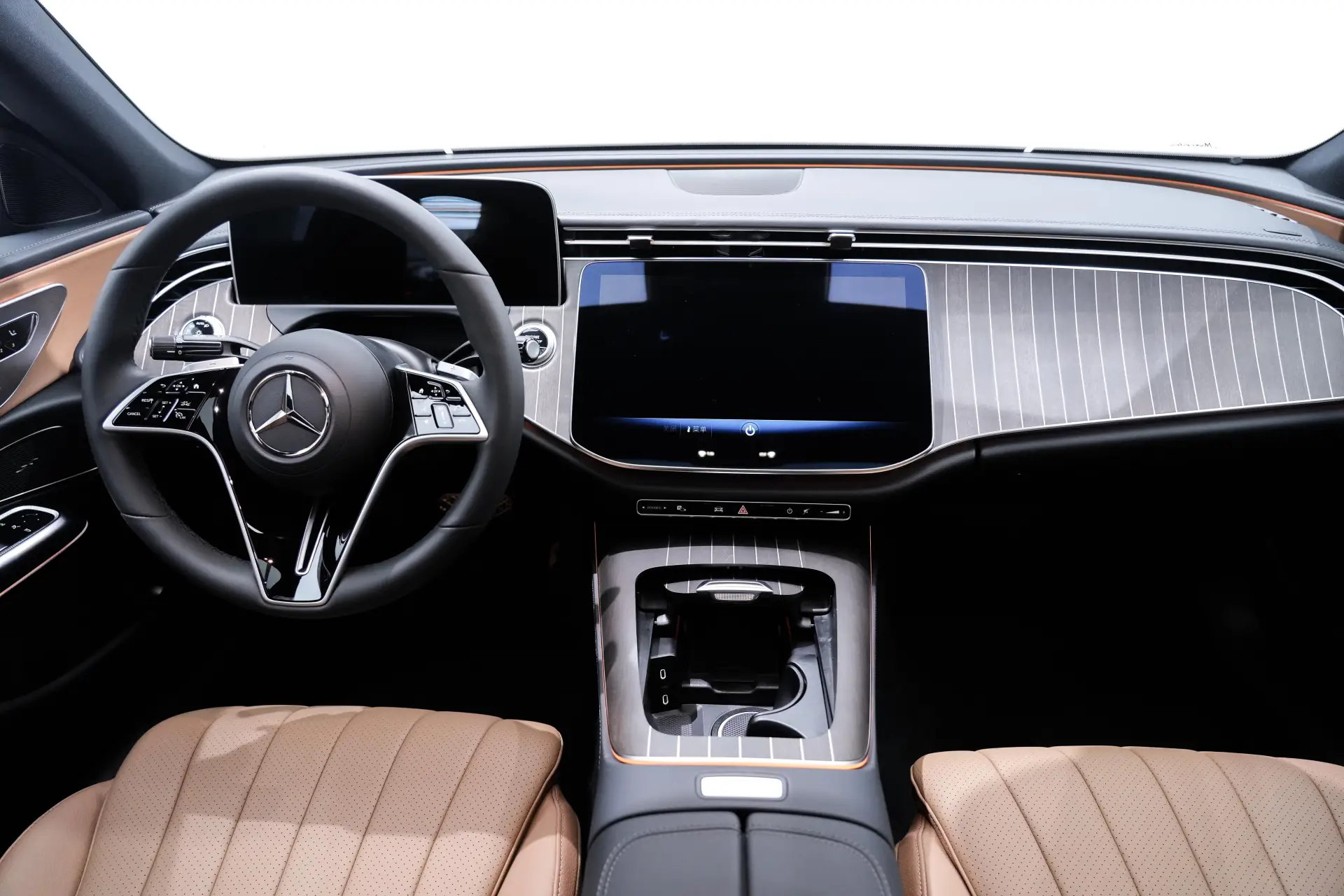 Mercedes-Benz E 300 L, 2025 15