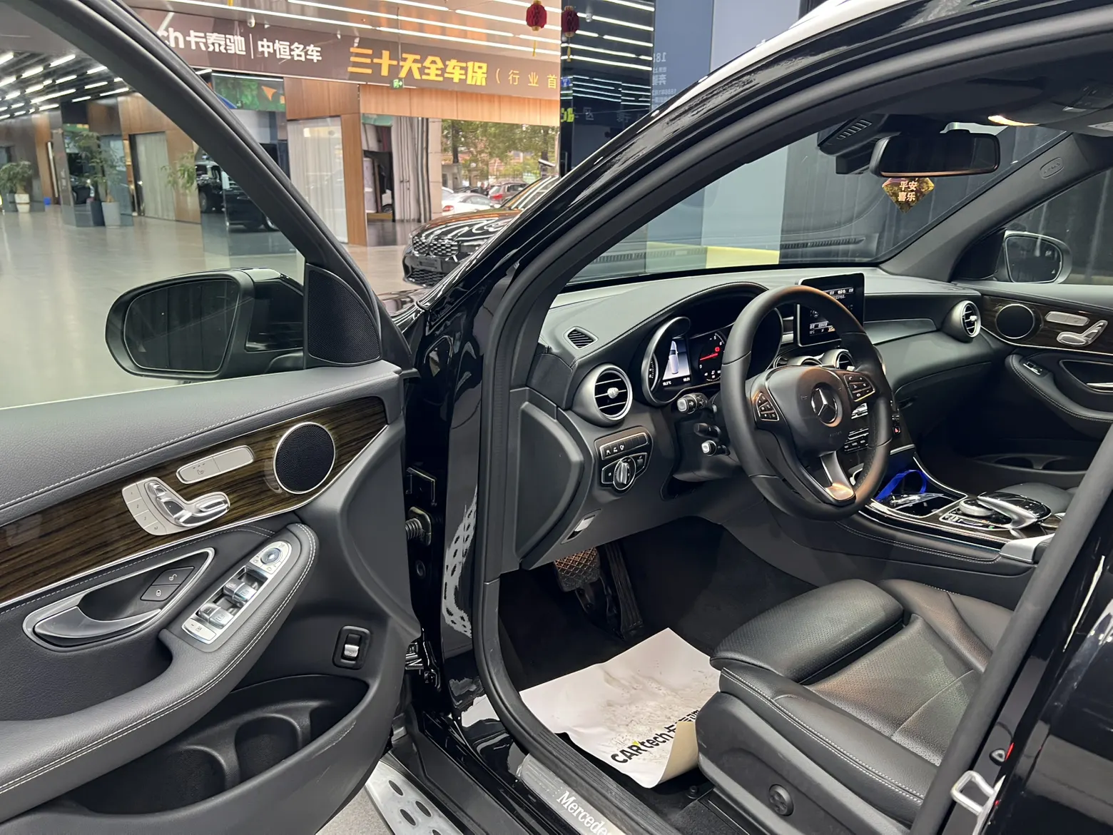 Mercedes-Benz GLC 260 L, 2019 22