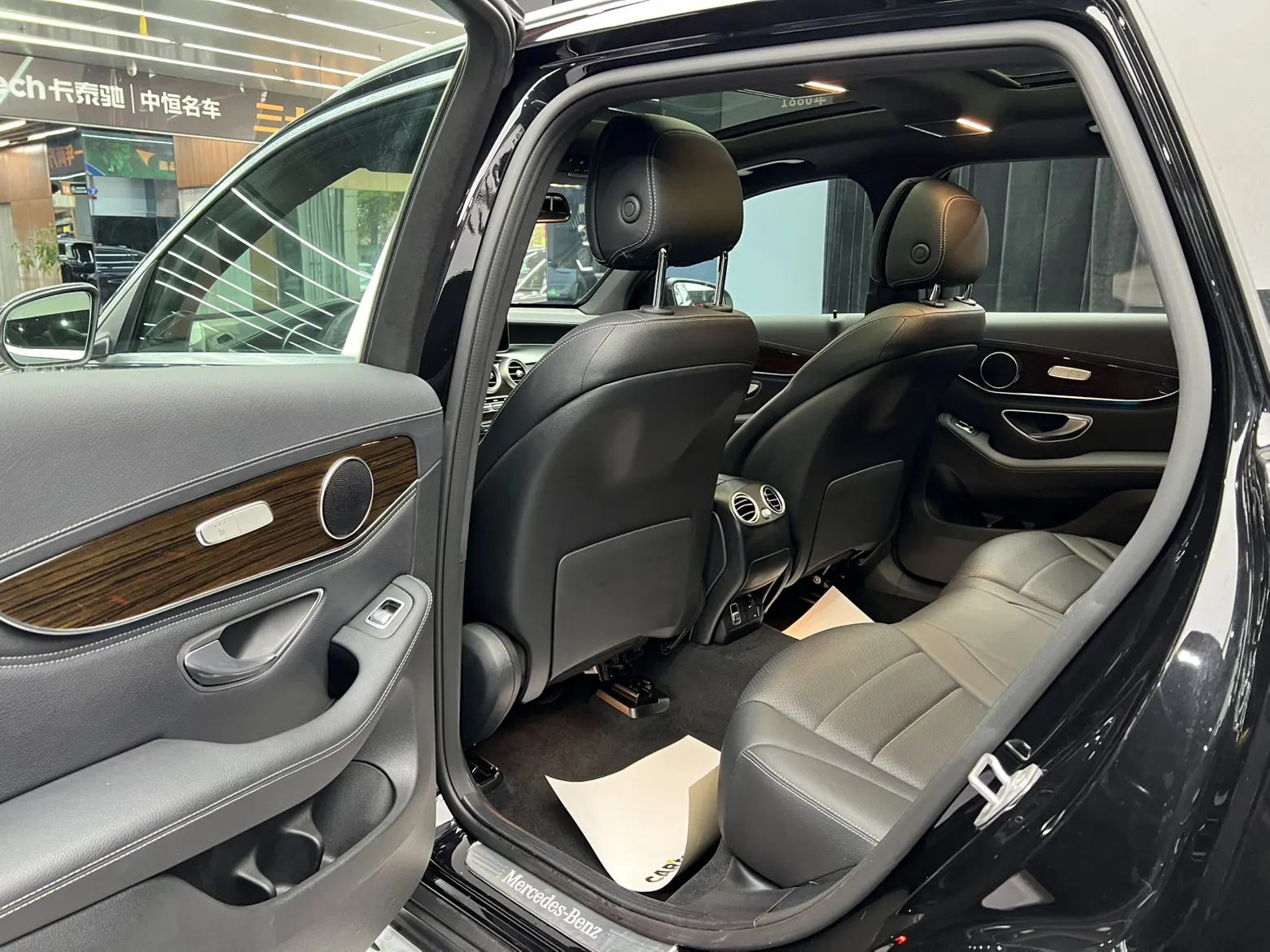 Mercedes-Benz GLC 260 L, 2019 17