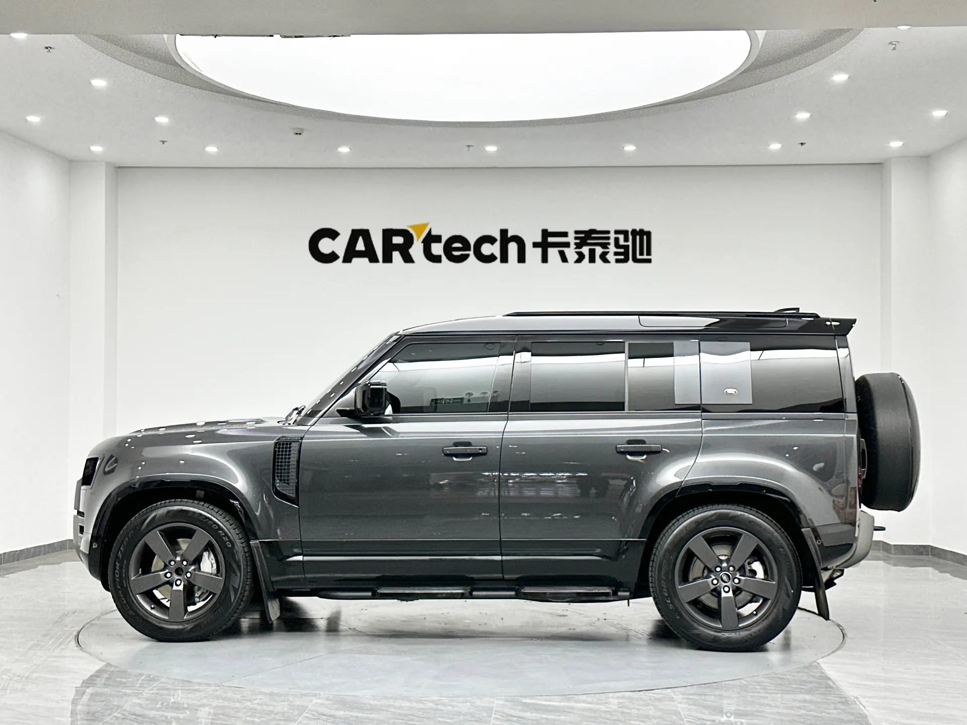 Land Rover Defender, 2024 все фото