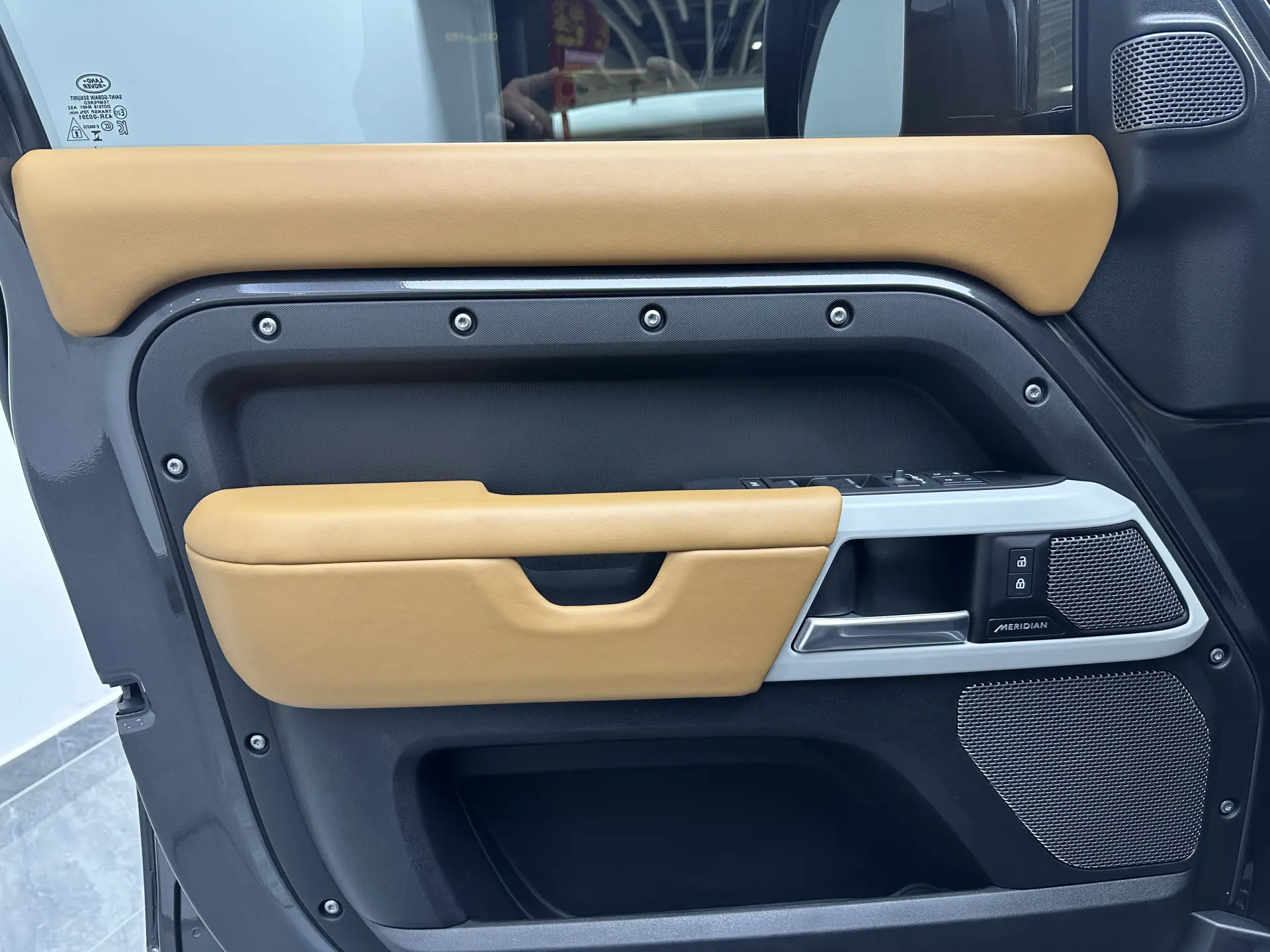 Land Rover Defender, 2024 22