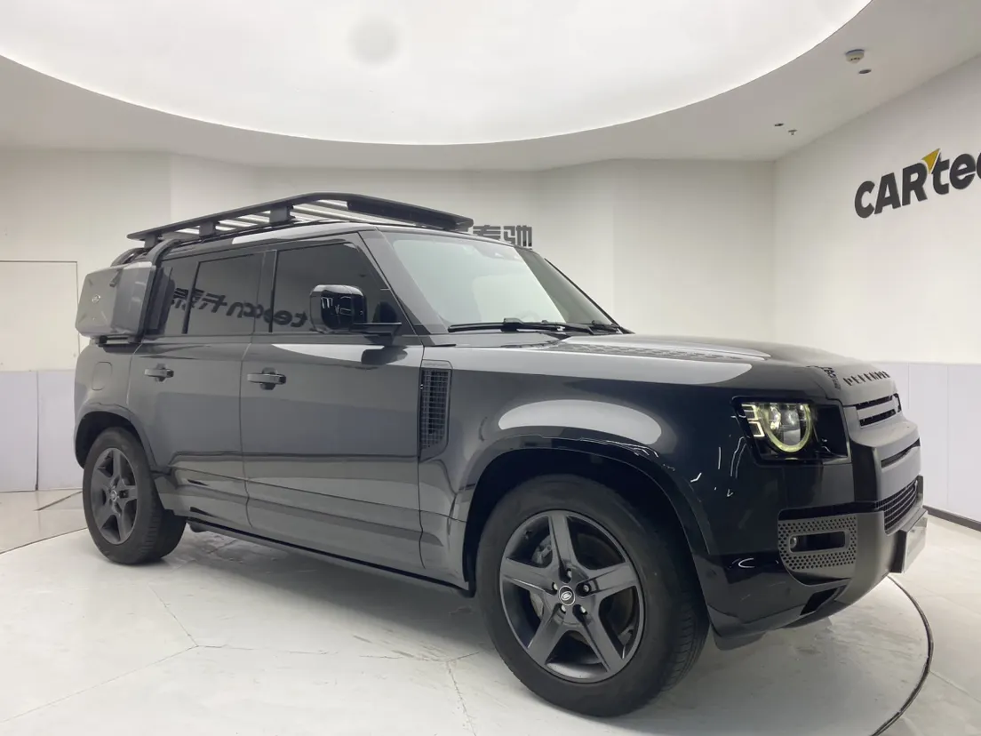 Land Rover Defender, 2023 2