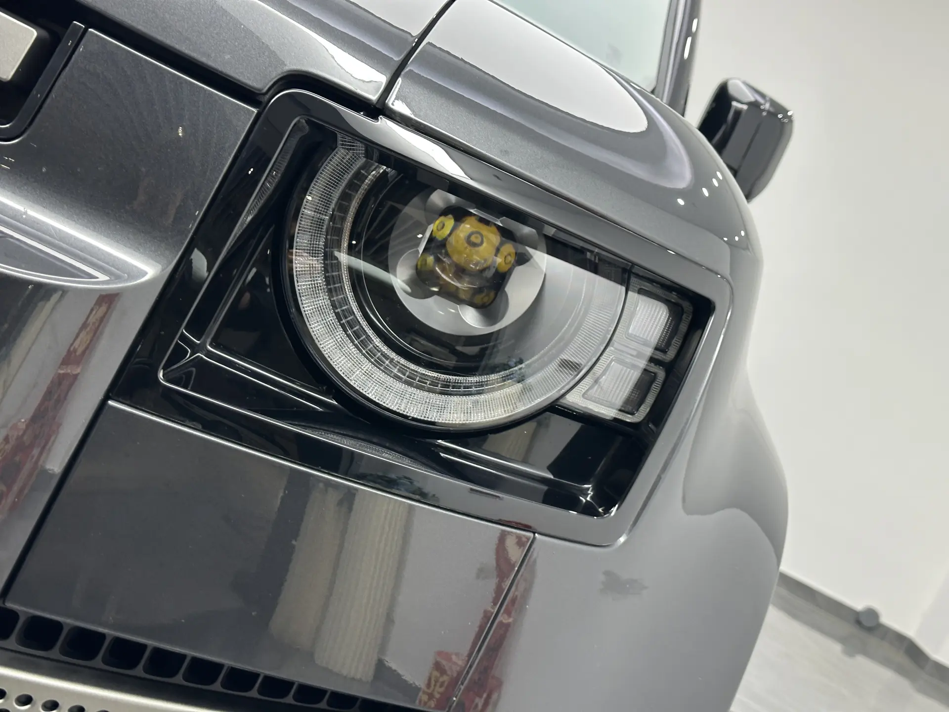 Land Rover Defender, 2024 18