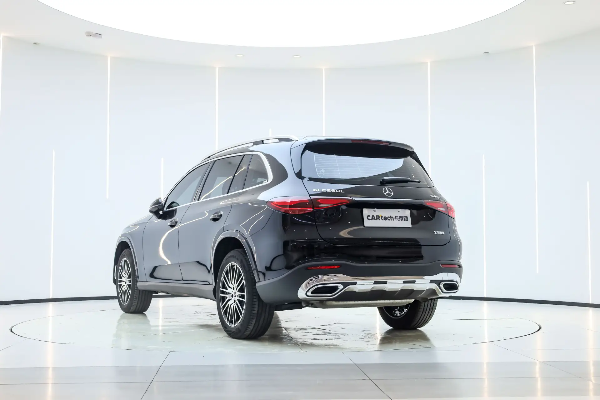 Mercedes-Benz GLC 260 L, 2026 7