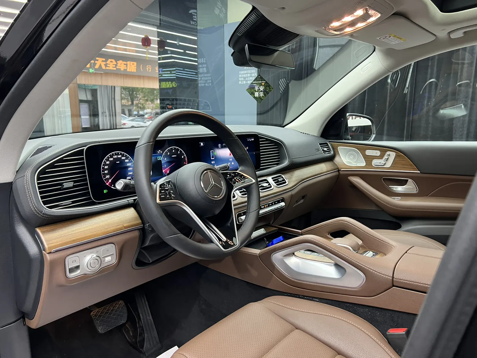 Mercedes-Benz GLE 450 4MATIC, 2024 14