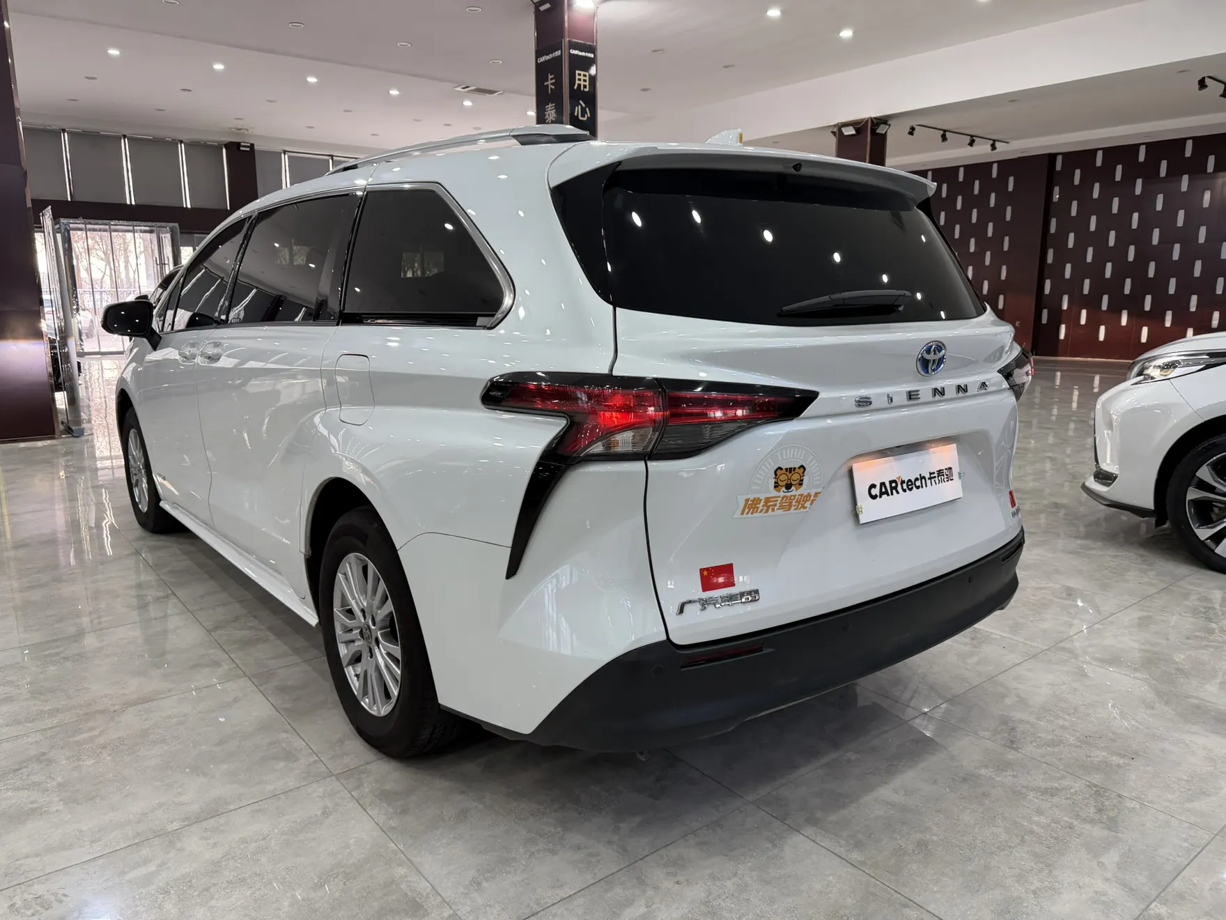 Toyota Sienna, 2022 6