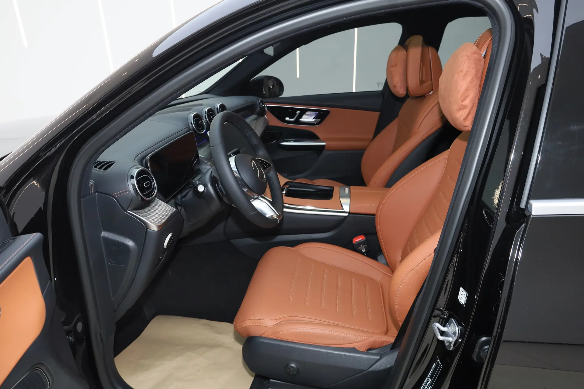 Mercedes-Benz GLC 260 L, 2026 19